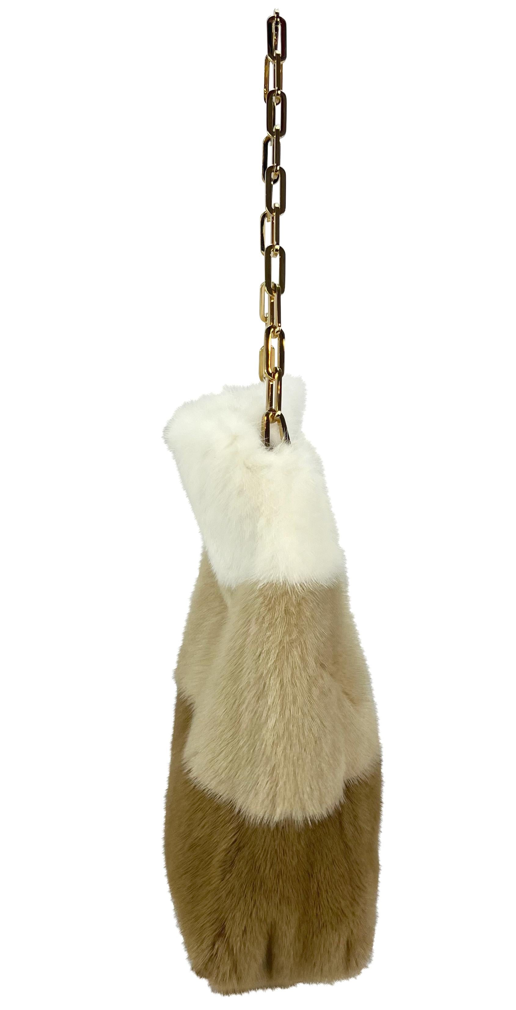 Women's F/W 2000 Gucci by Tom Ford Tricolor White Tan Mink Gold Logo Chain Shoulder Bag