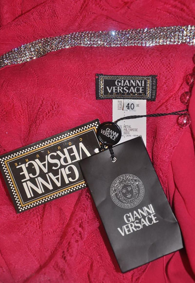 F/W 2000 Vintage Gianni Versace Couture Pink Silk Lace Gown w/ Crystal belt NWT For Sale 4