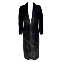 Robe de défilé noire scintillante à décolleté plongeant Yves Saint Laurent par Alber Elbaz, A/H 2000