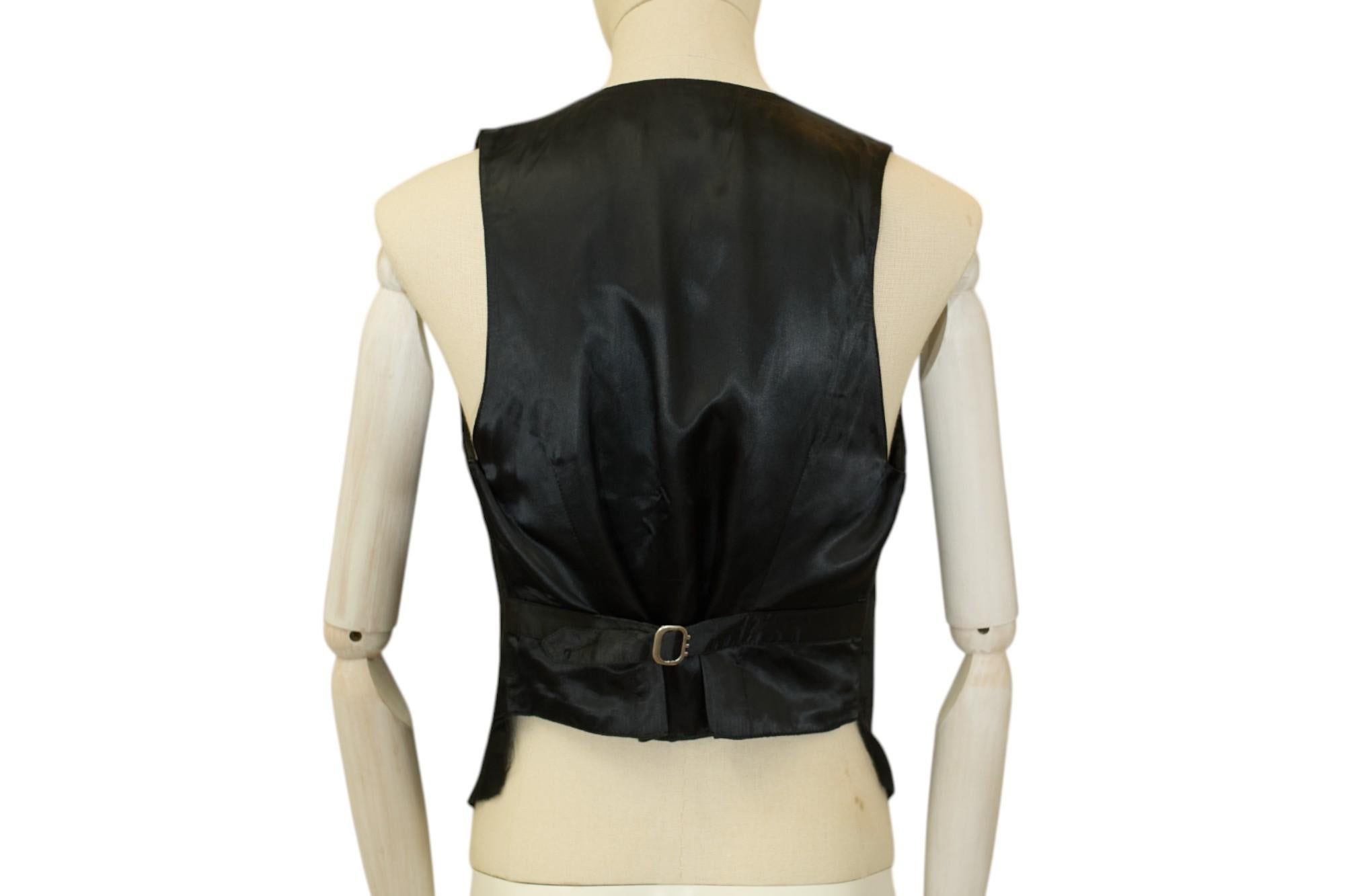 F/W 2001 Chaleco Artesanal Trompe L'oeil en venta 2