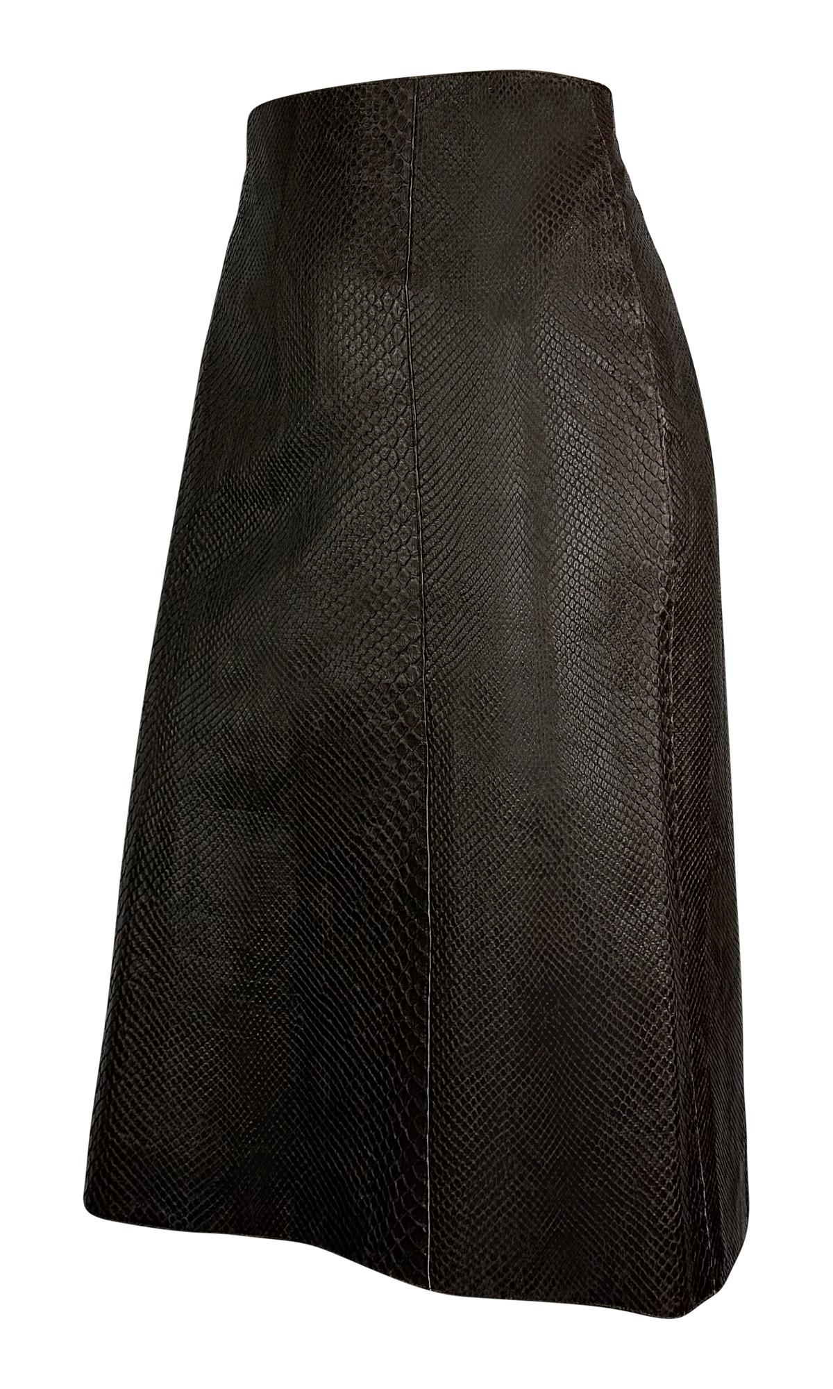 F/W 2000 Calvin Klein Genuine Python Chocolate Brown Leather Midi Skirt In Excellent Condition For Sale In West Hollywood, CA
