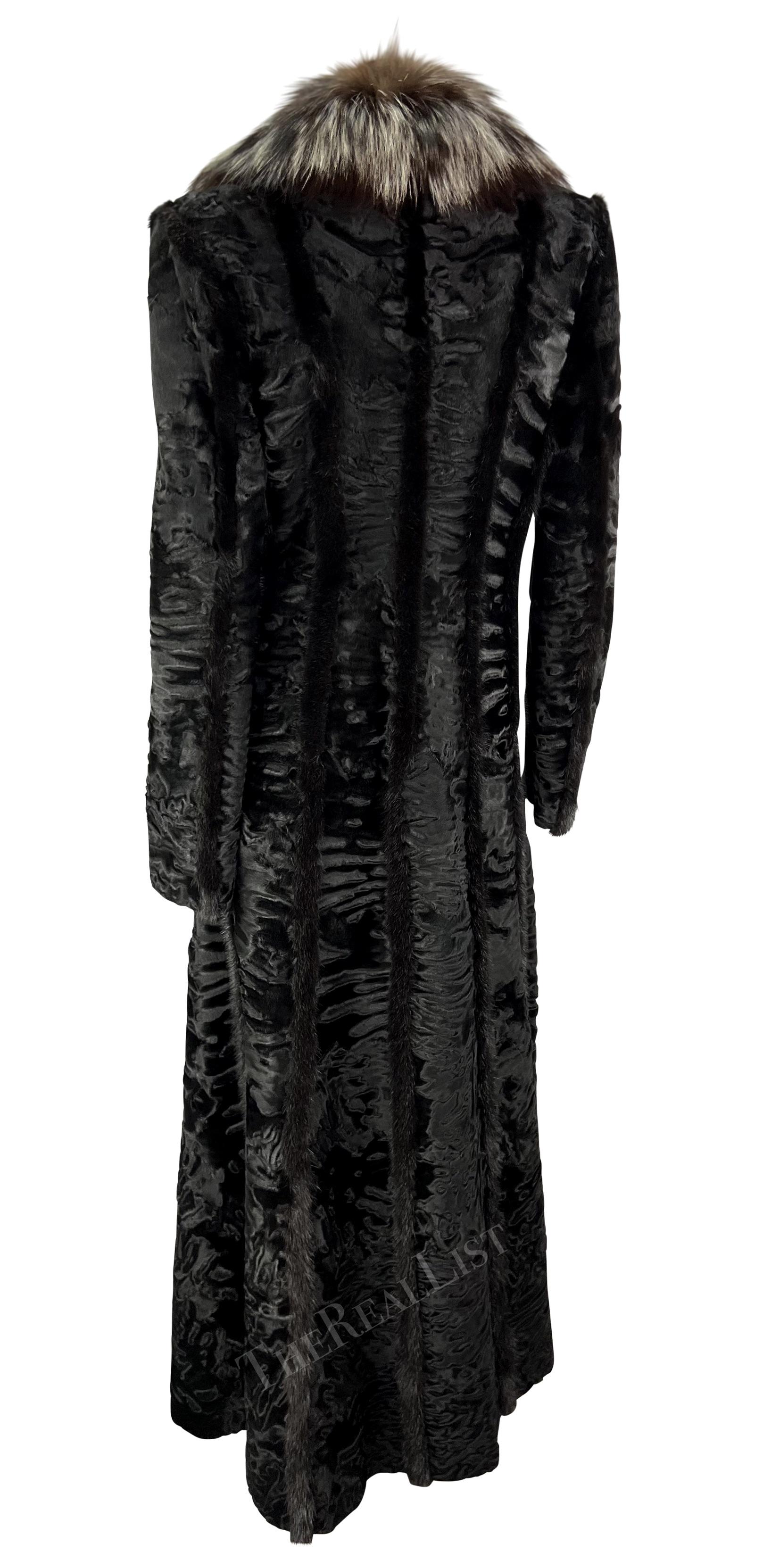 F/W 2001 Gianni Versace by Donatella Black Astrakhan Silver Fox Mink Fur Coat For Sale 2
