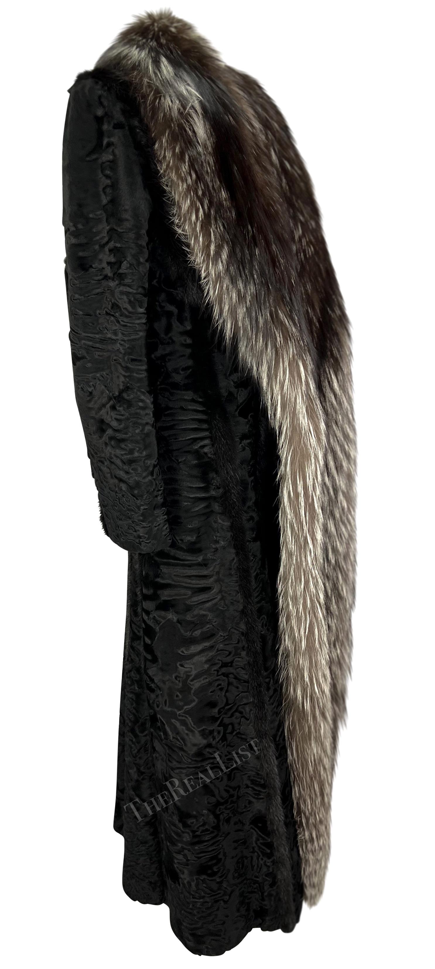 F/W 2001 Gianni Versace by Donatella Black Astrakhan Silver Fox Mink Fur Coat For Sale 4