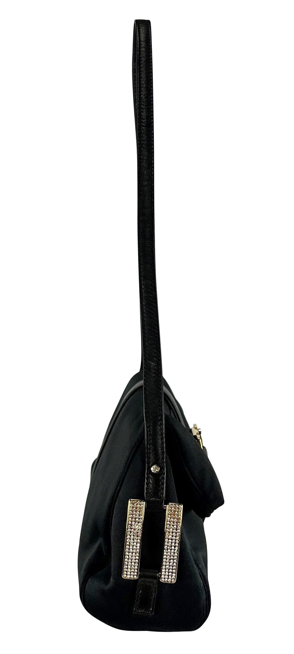 A/I 2001 Donatella Versace for Gianni Versace Nero Raso Oro Strass a Spalla in vendita 3