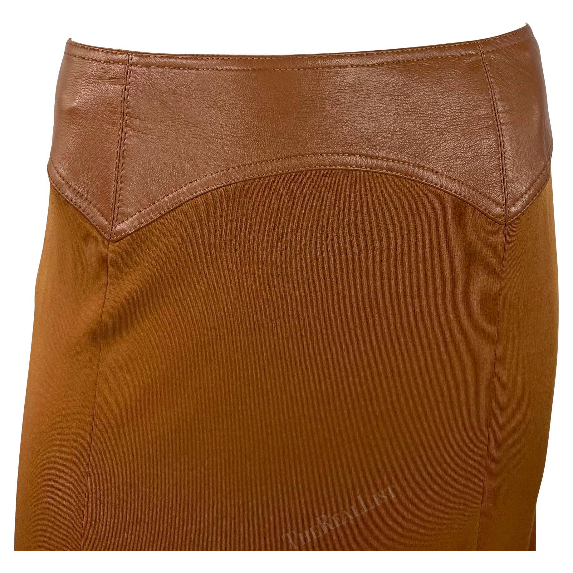 F/W 2001 Gianni Versace by Donatella Light Saddle Brown Leather Bodycon Skirt In Excellent Condition For Sale In West Hollywood, CA
