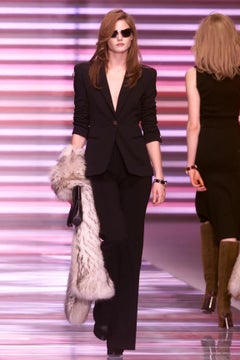 F/W 2001 Gianni Versace by Donatella Off-White Runway Fur Stole