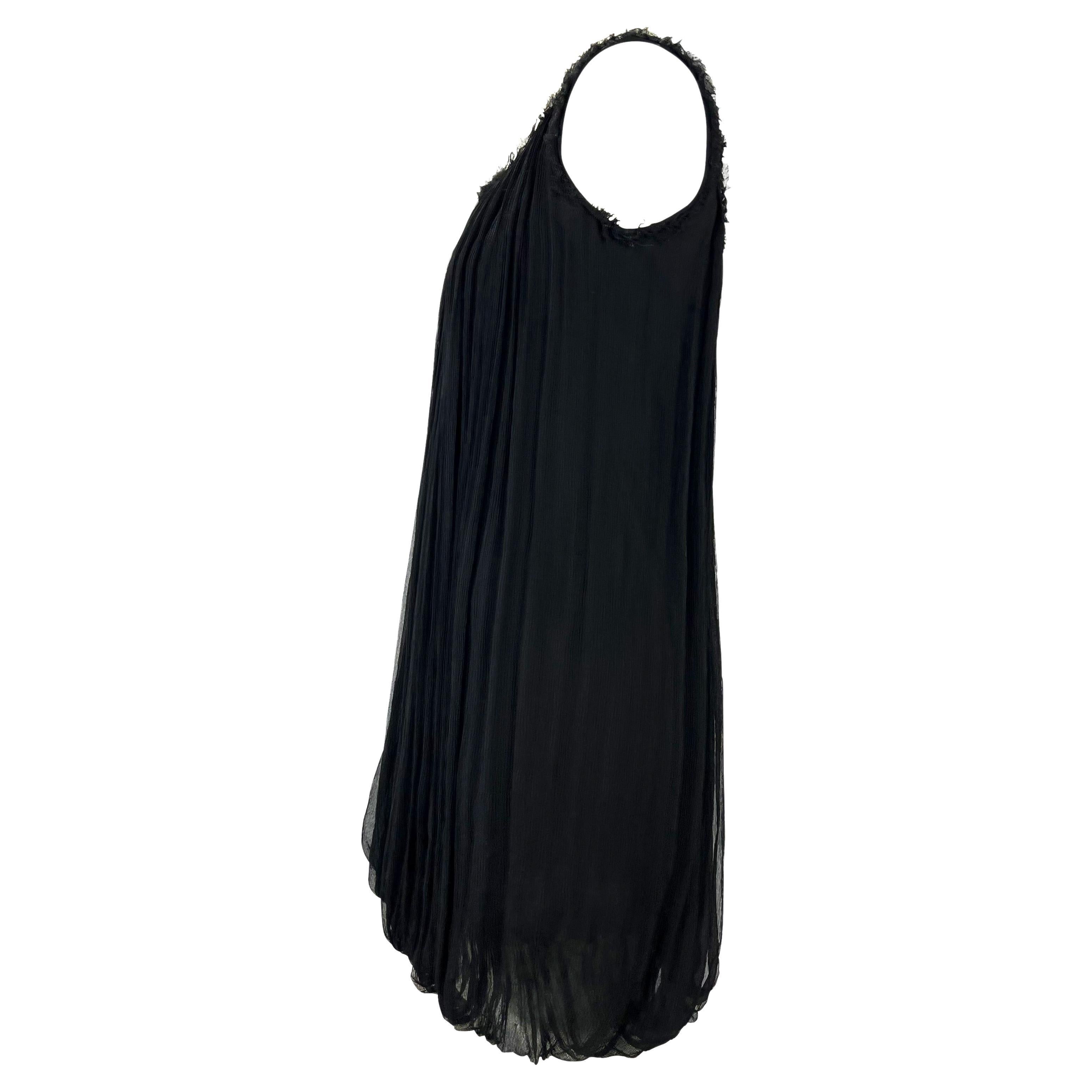 F/W 2001 Gucci by Tom Ford Black Tulle Sleeveless Shift Dress In Excellent Condition For Sale In West Hollywood, CA