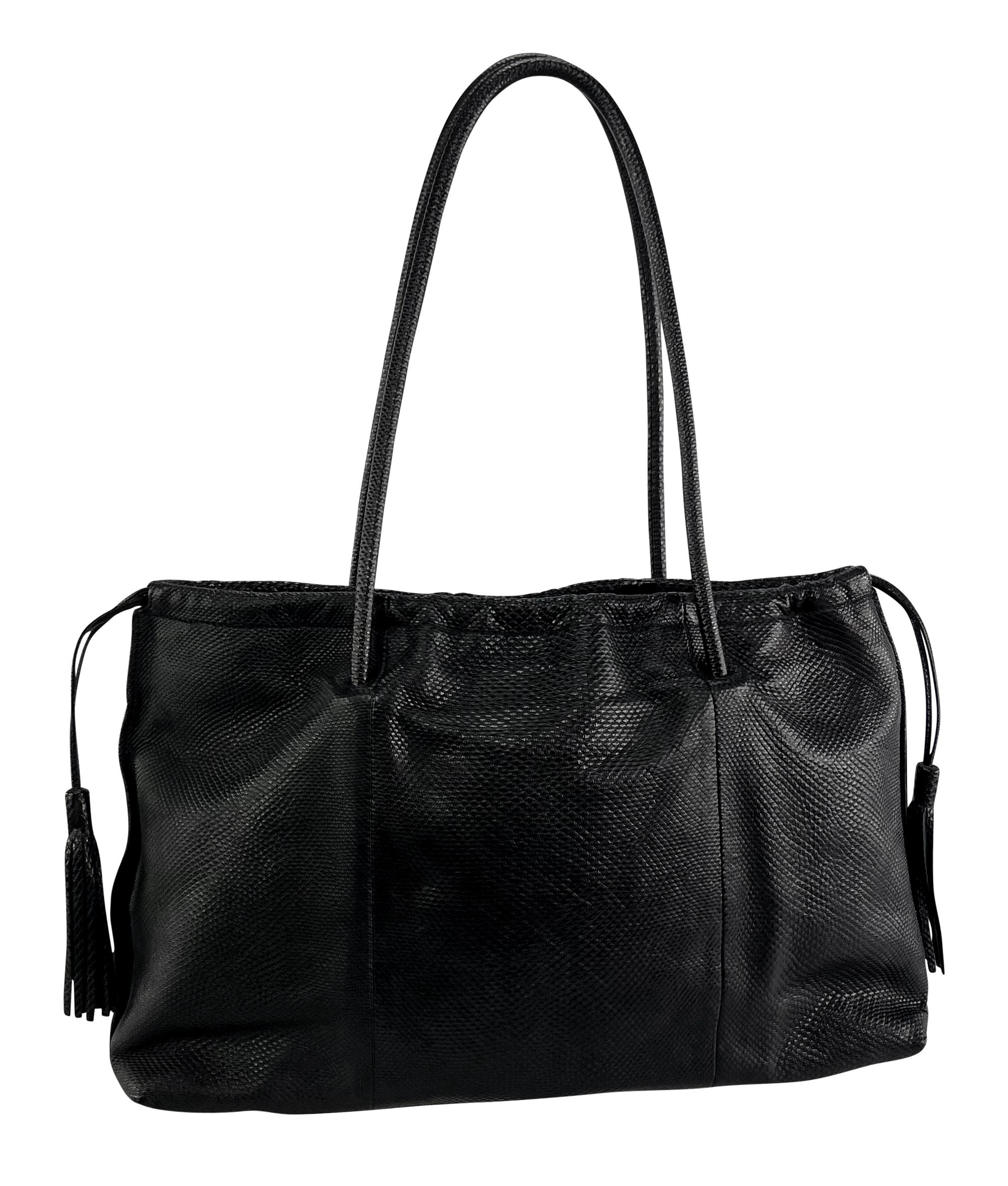 Women's F/W 2001 Gucci by Tom Ford Genuine Snakeskin Drawstring Tassel Shoulder Bag