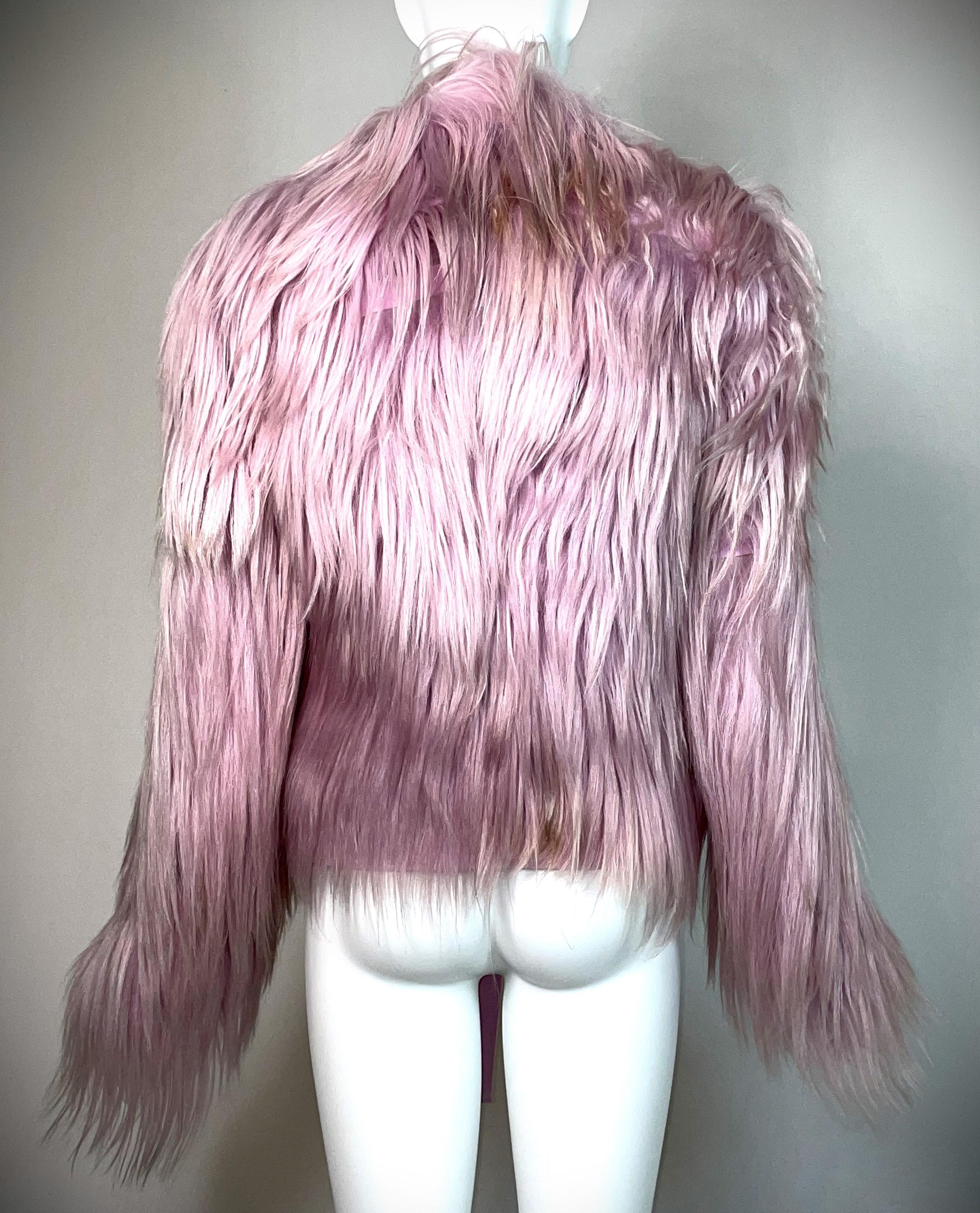 F/W 2001 Gucci by Tom Ford Runway Kidassia Pastel Pink Fur Jacket Coat In Good Condition In Yukon, OK