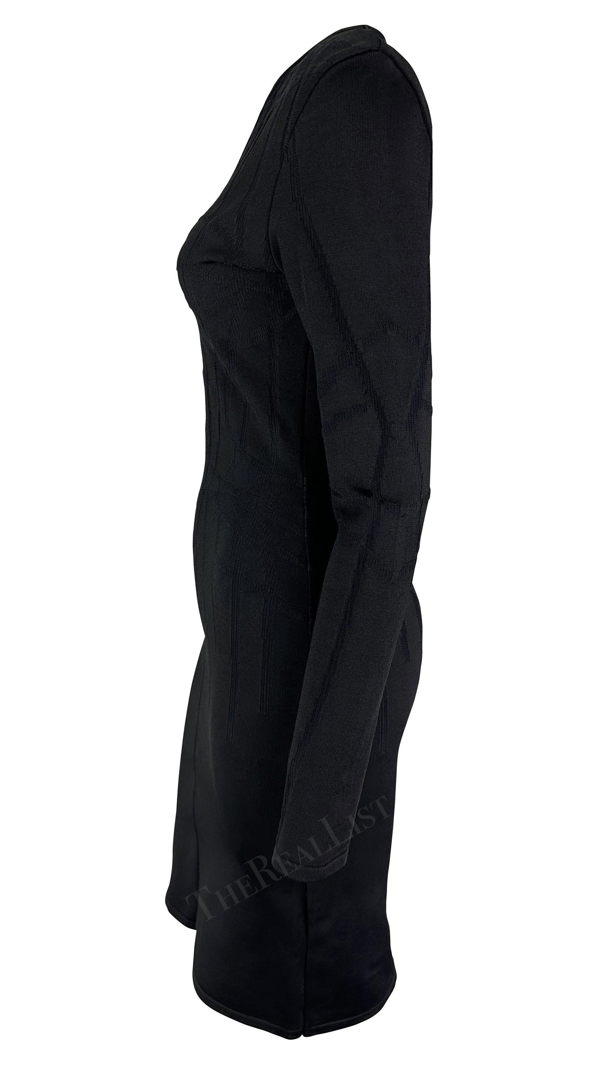 Thierry Mugler - Robe moulante en maille noire avec contour, automne-hiver 2001 en vente 3