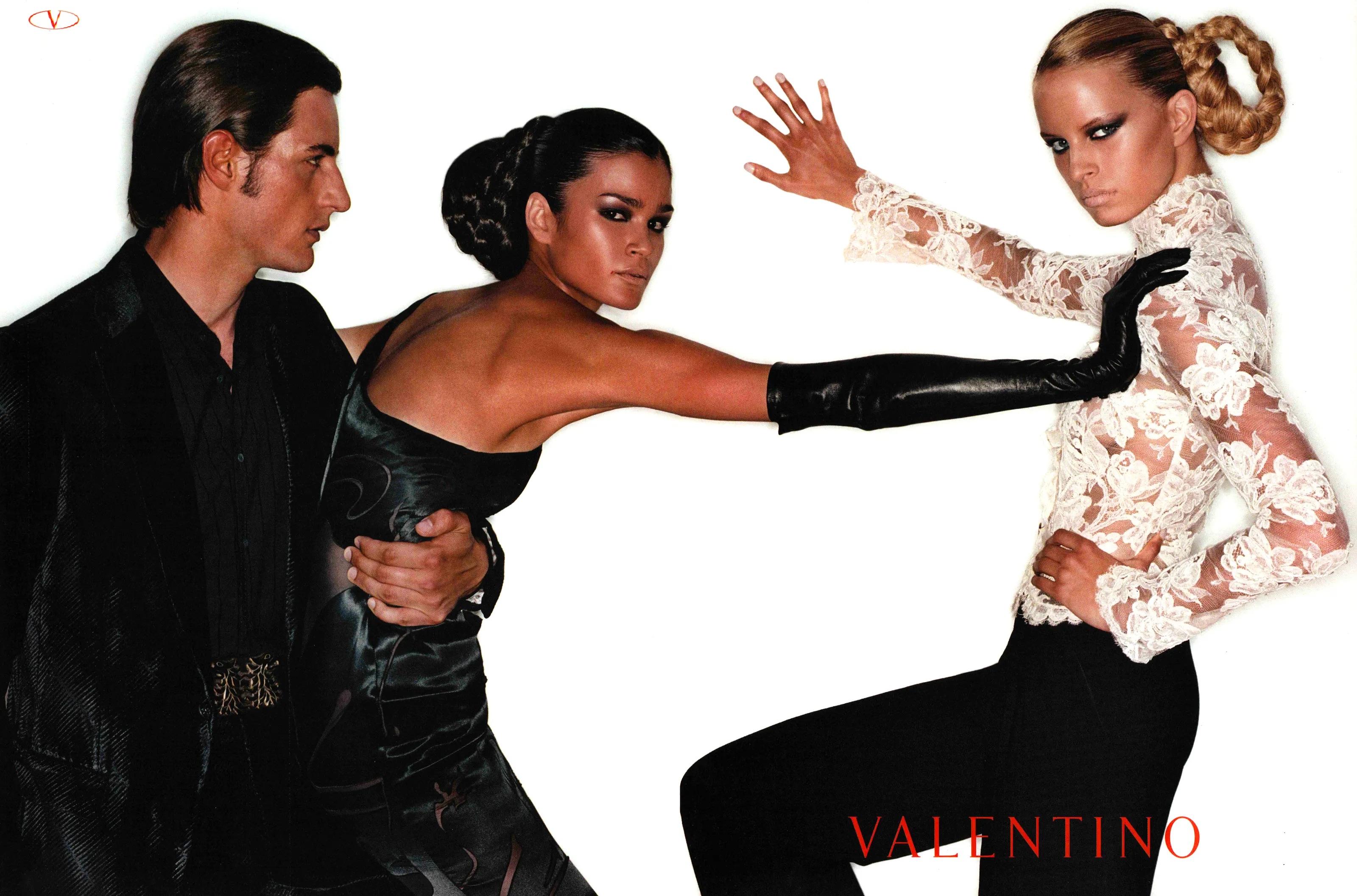 F/W 2001 Valentino Garavani Laufstegkleid aus Satin mit schwarzem Panther und Strasssteinen Herren im Angebot