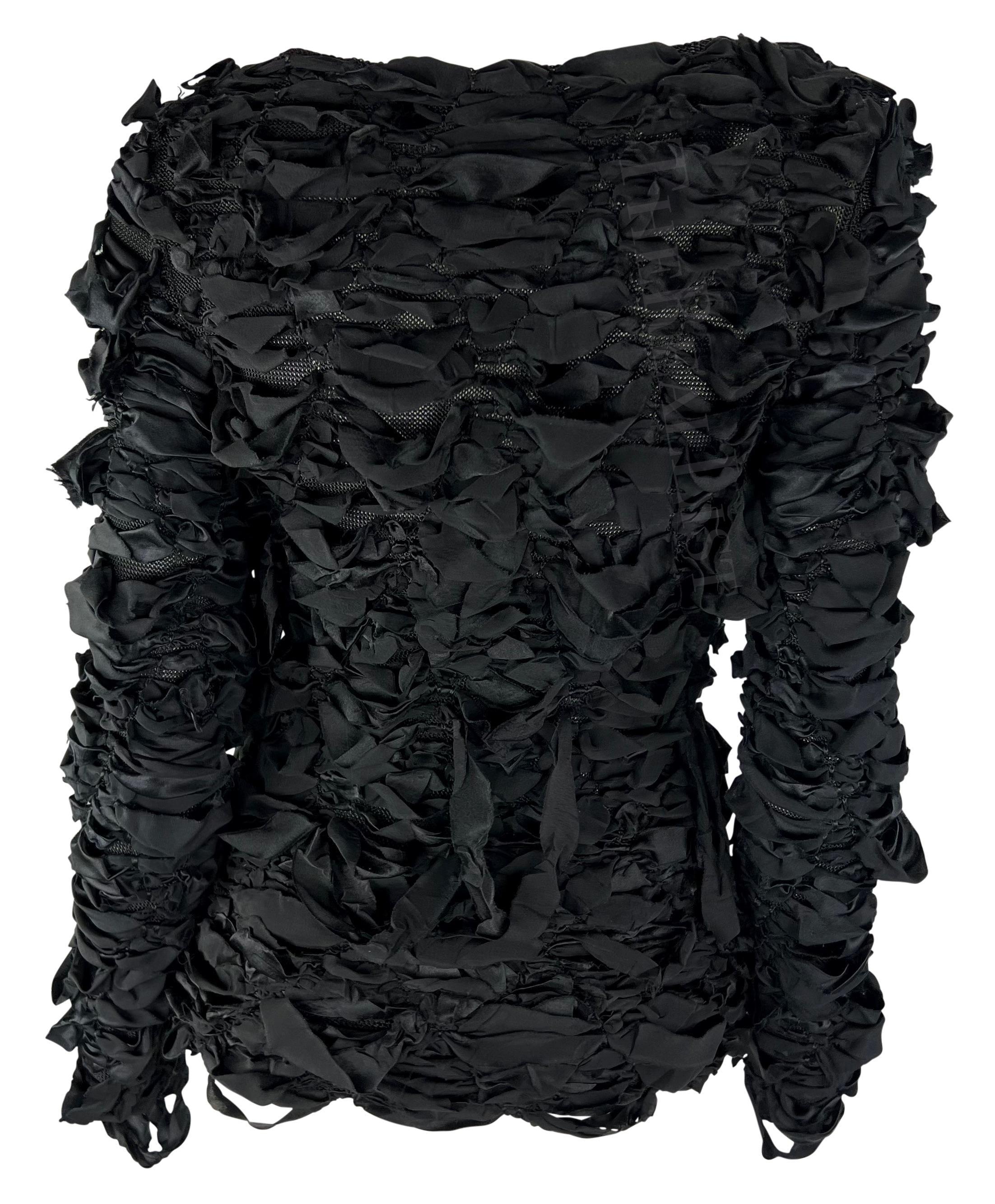 Pull en tricot à rubans noirs Yves Saint Laurent par Tom Ford, A/H 2001 en vente 2