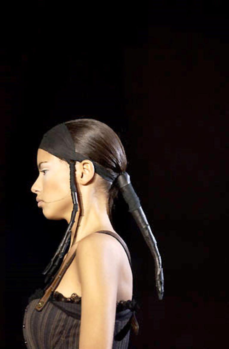 F/W 2002 Alexander McQueen «Supercalifragilistic-Expialidocious» Runway Set For Sale 8