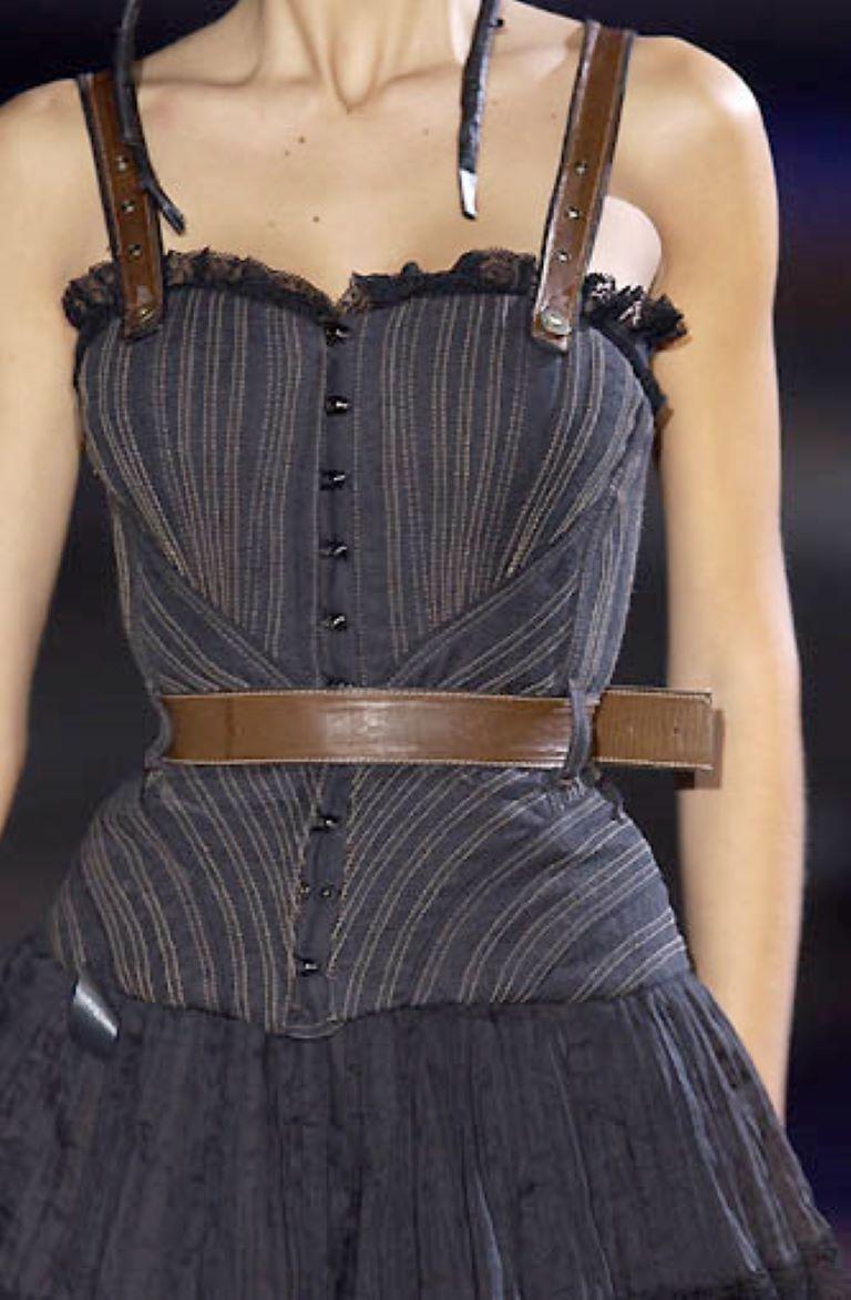F/W 2002 Alexander McQueen «Supercalifragilistic-Expialidocious» Runway Set For Sale 10