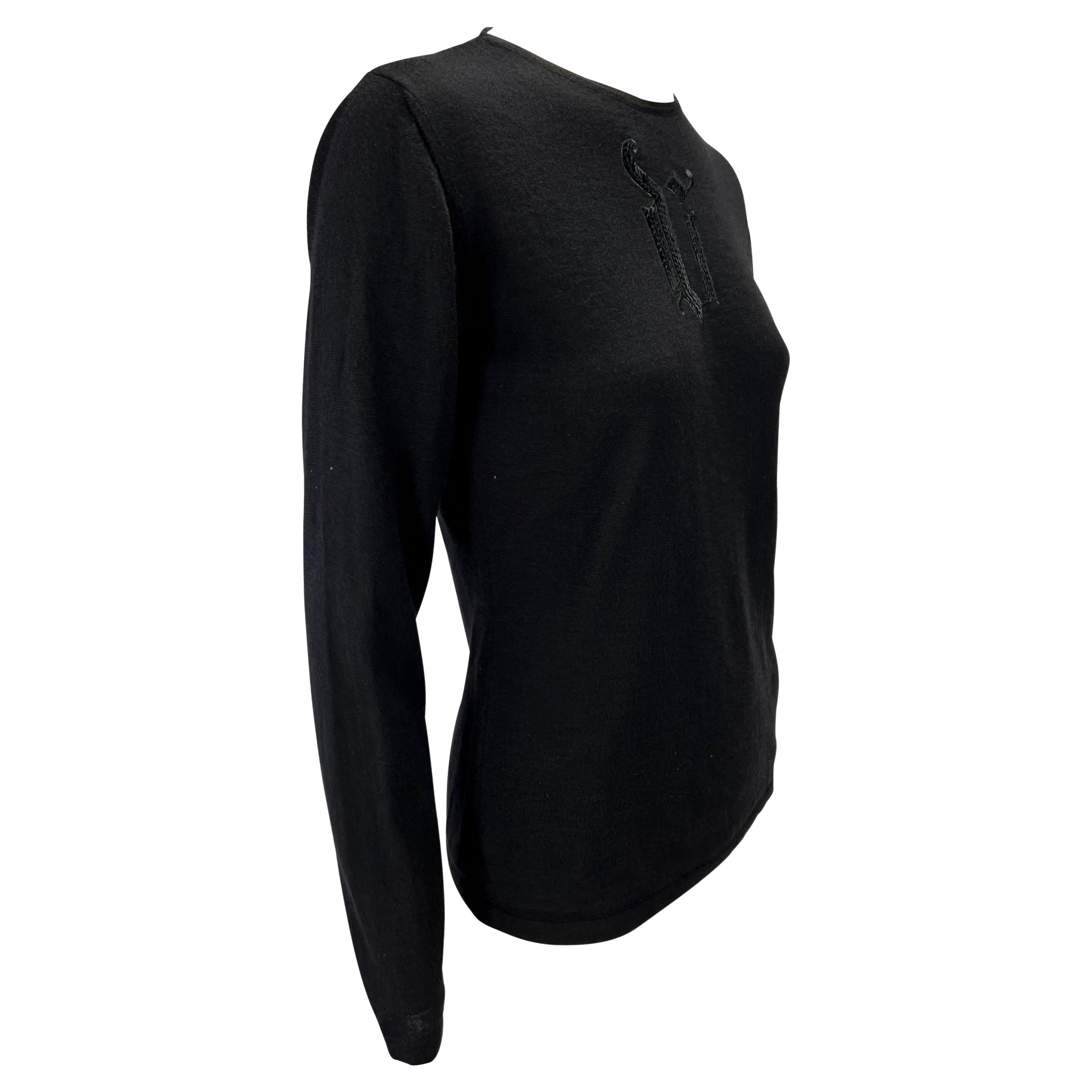 F/W 2002 Gianni Versace by Donatella Schwarzer Pailletten-Strickpullover 'V' mit Monogramm 'V' im Angebot 3