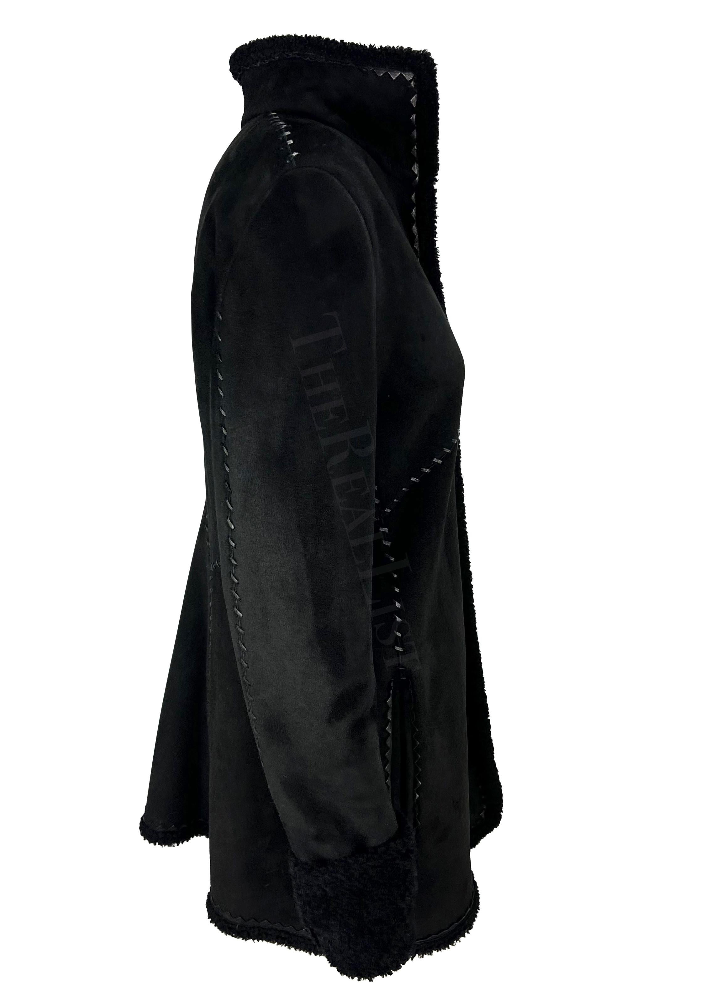 Veste en cuir tissé en peau de mouton noir Gianni Versace by Donatella, A/H 2002 en vente 2