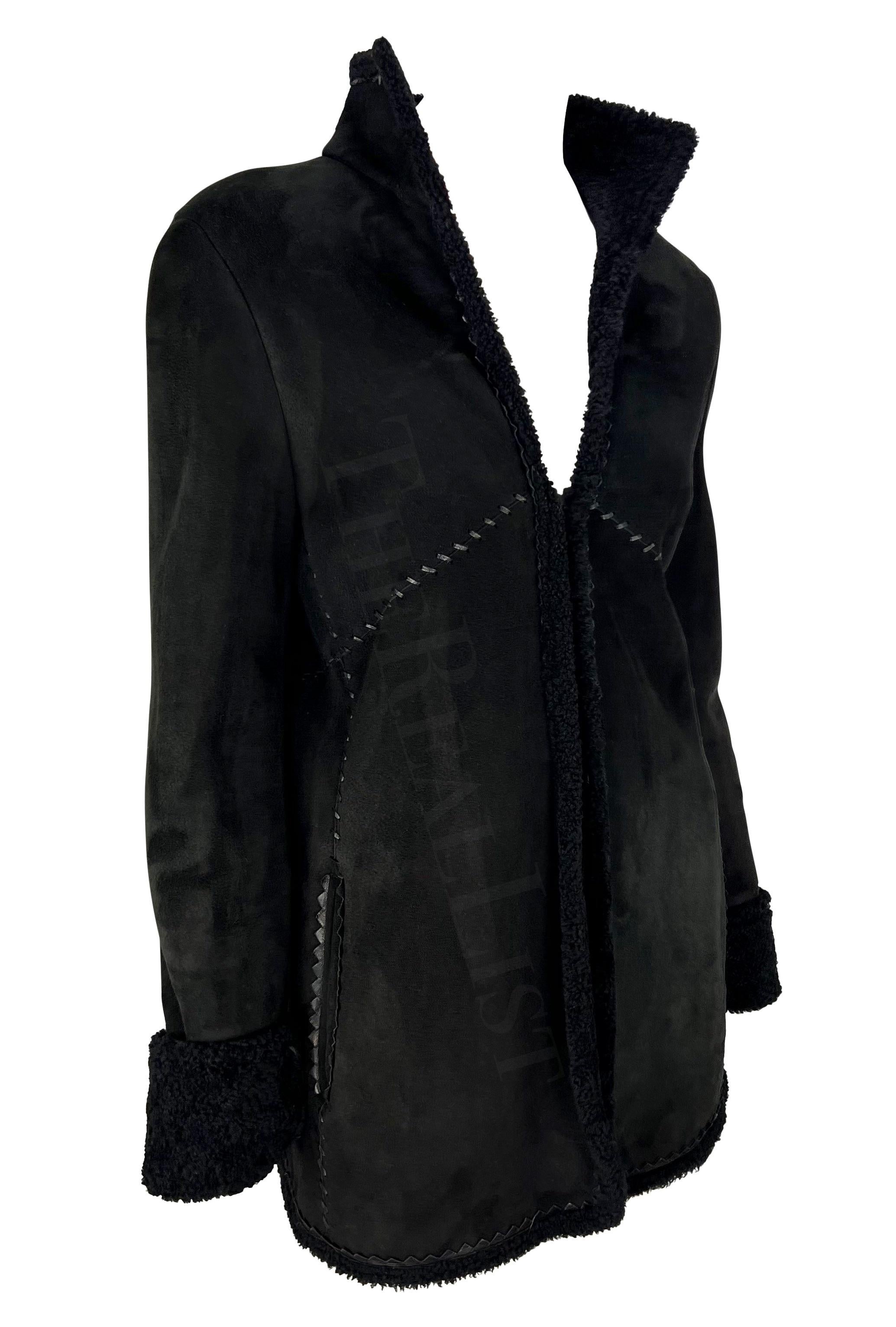 F/W 2002 Gianni Versace by Donatella Black Shearling Woven Leather Jacket For Sale 3