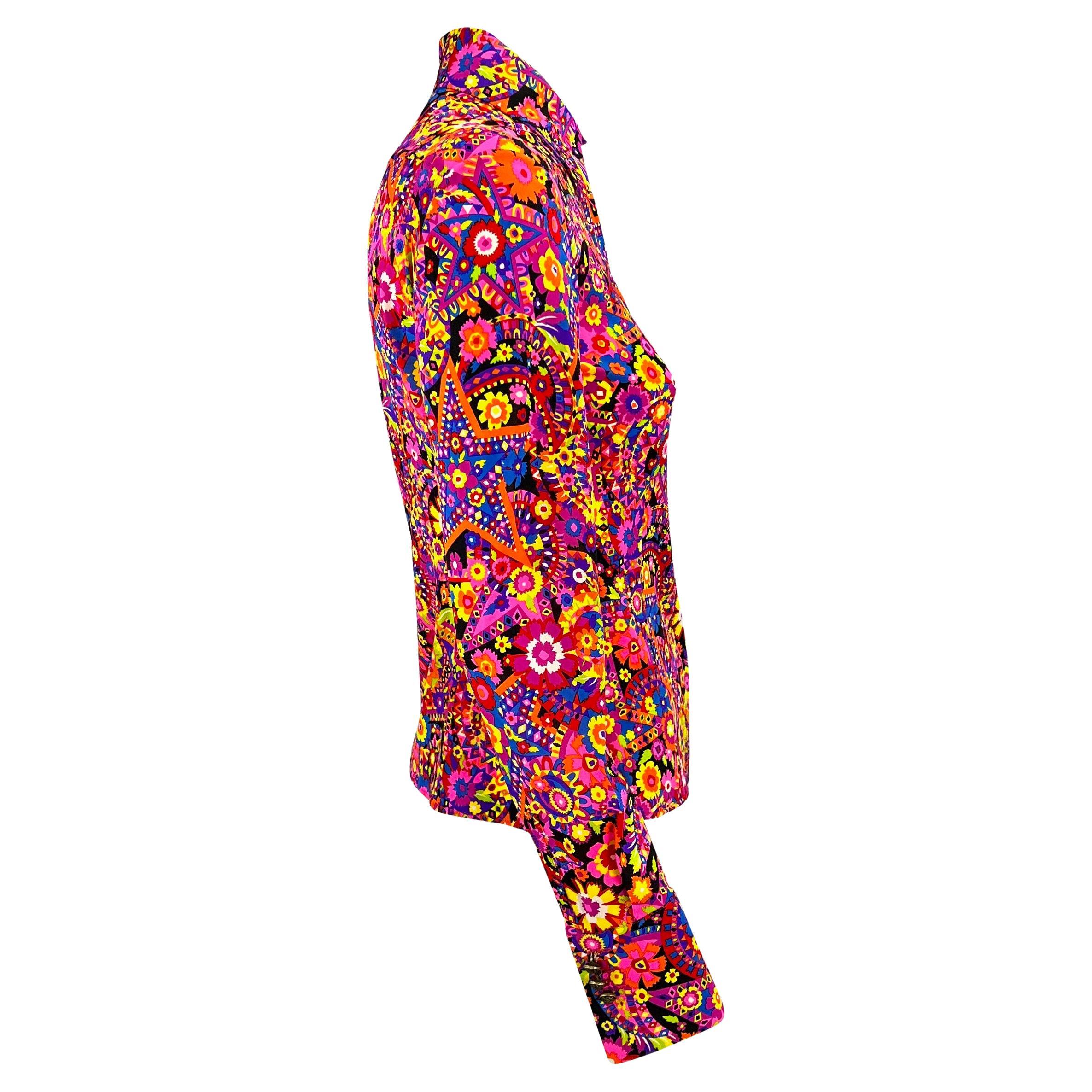 F/W 2002 Gianni Versace by Donatella Pink Psychedelic Silk Blend Button Up Top  For Sale 1