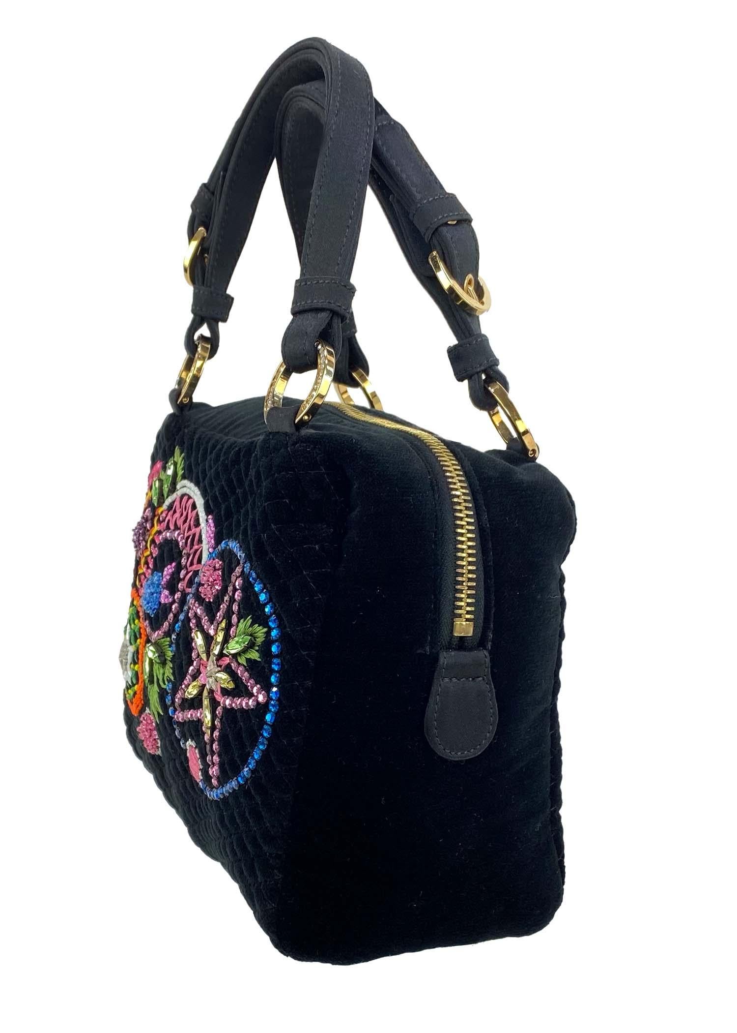Noir Mini sac en velours brodé de strass Gianni Versace by Donatella, A/H 2002 en vente