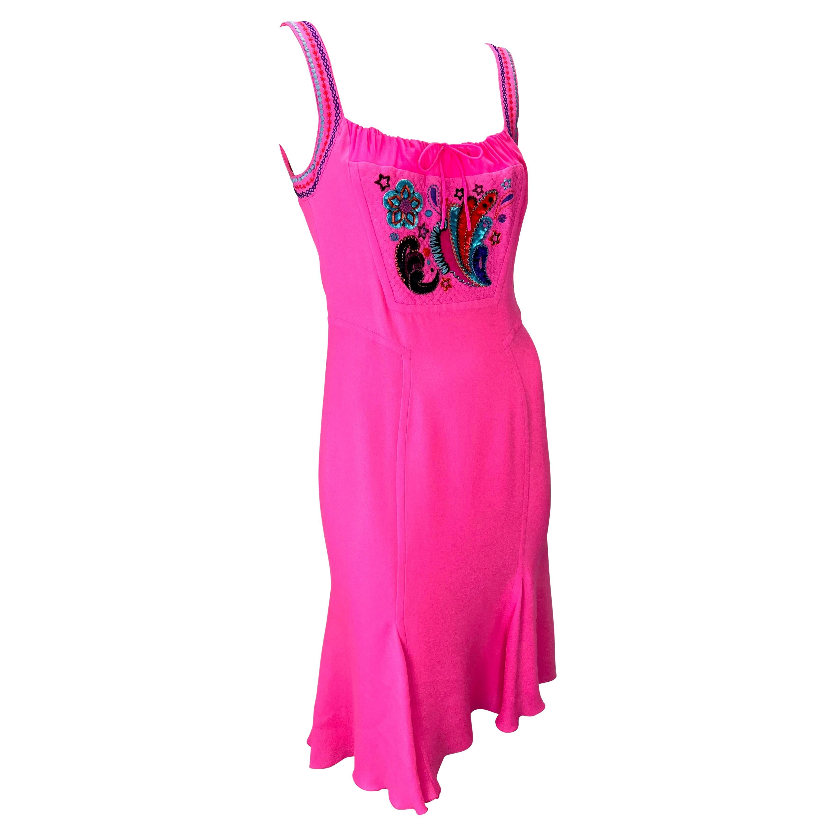 F/W 2002 Gianni Versace by Donatella Runway Hot Pink Embroidered Babydoll Dress For Sale 2