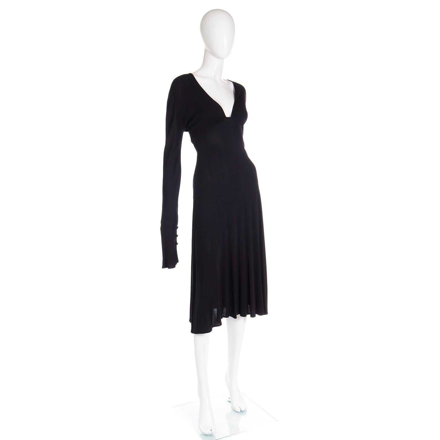 F/W 2002 Gianni Versace Vintage Black Low Plunge Evening Dress Runway Documented For Sale 2