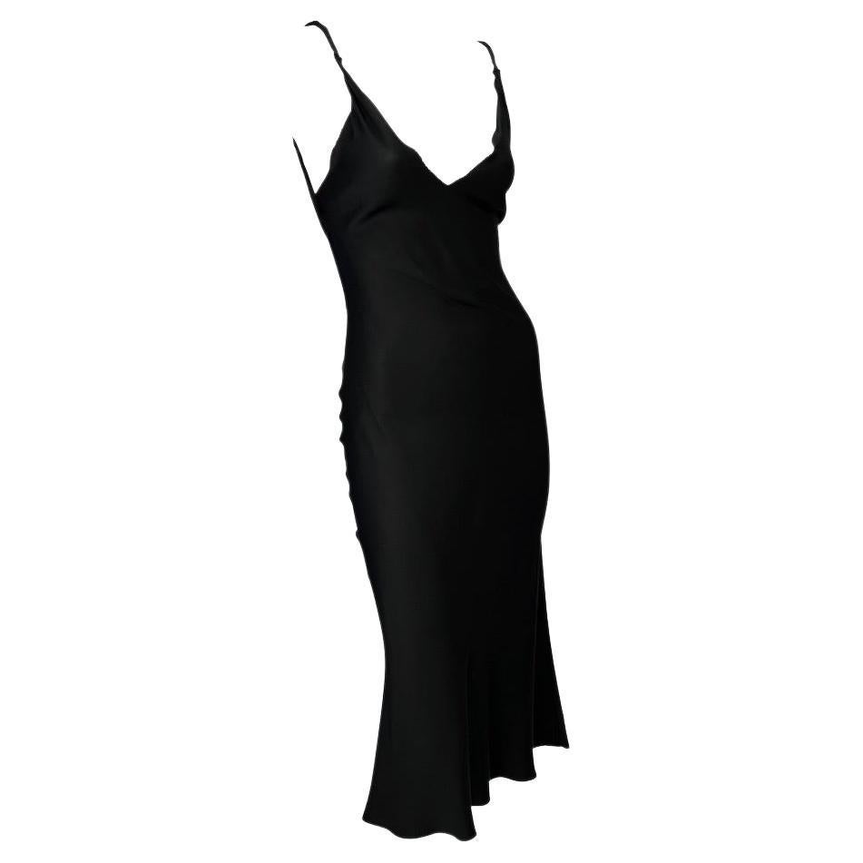 F/W 2002 Gucci by Tom Ford Vestido sin espalda de encaje de raso de seda negro en Bueno estado para la venta en West Hollywood, CA
