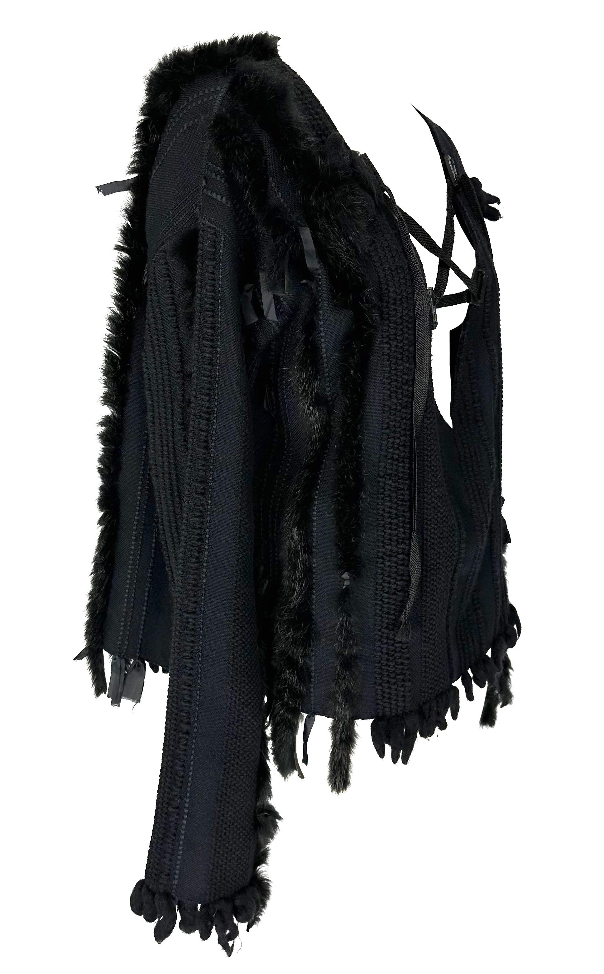 F/W 2002 Gucci by Tom Ford Black Fur Trimmed Knit Lace-Up Oversized Sweater Top en vente 5