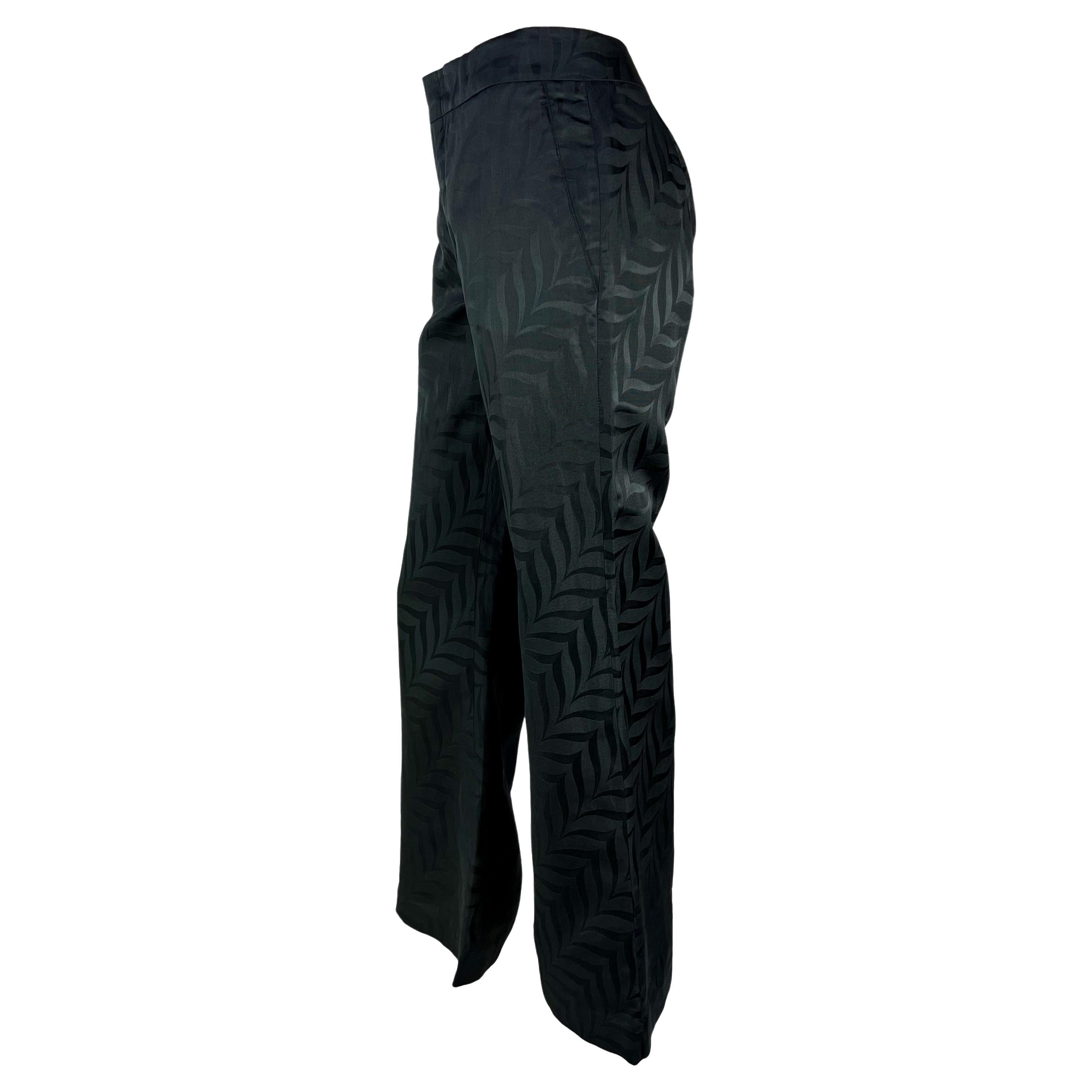 F/W 2002 Gucci by Tom Ford Black Kimono Print Silk Flare Pants In Excellent Condition For Sale In West Hollywood, CA