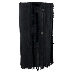 F/W 2002 Gucci by Tom Ford Schwarzer Bleistiftrock aus Strick mit Pelzbesatz und Schleifenbesatz aus Wolle