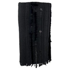 F/W 2002 Gucci by Tom Ford Schwarzer Bleistiftrock aus Strick mit Pelzbesatz und Schleifenbesatz aus Wolle