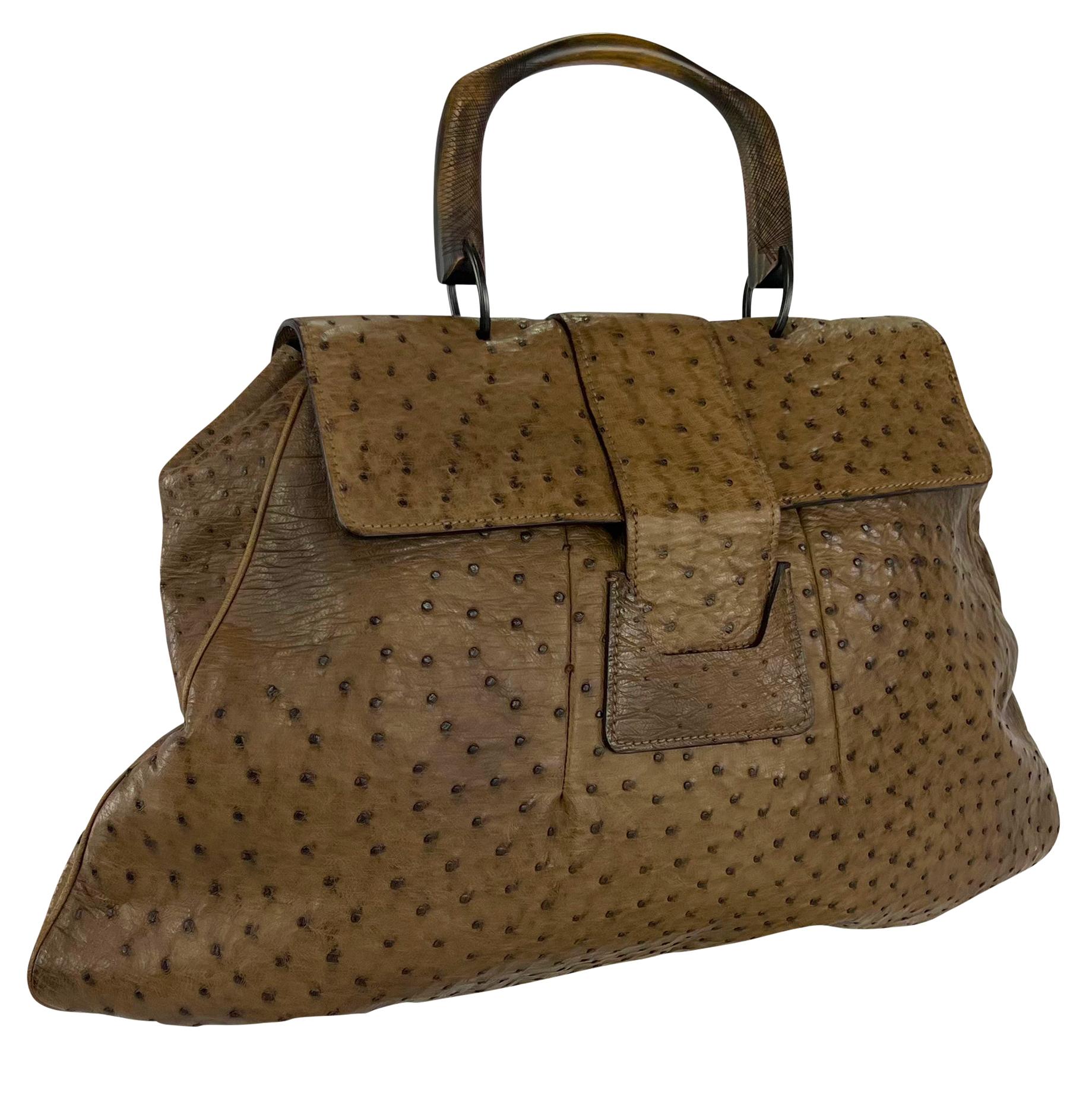 F/W 2002 Gucci by Tom Ford Oversized Genuine Ostrich Skin Tan Wood XL Tote Bag For Sale 1