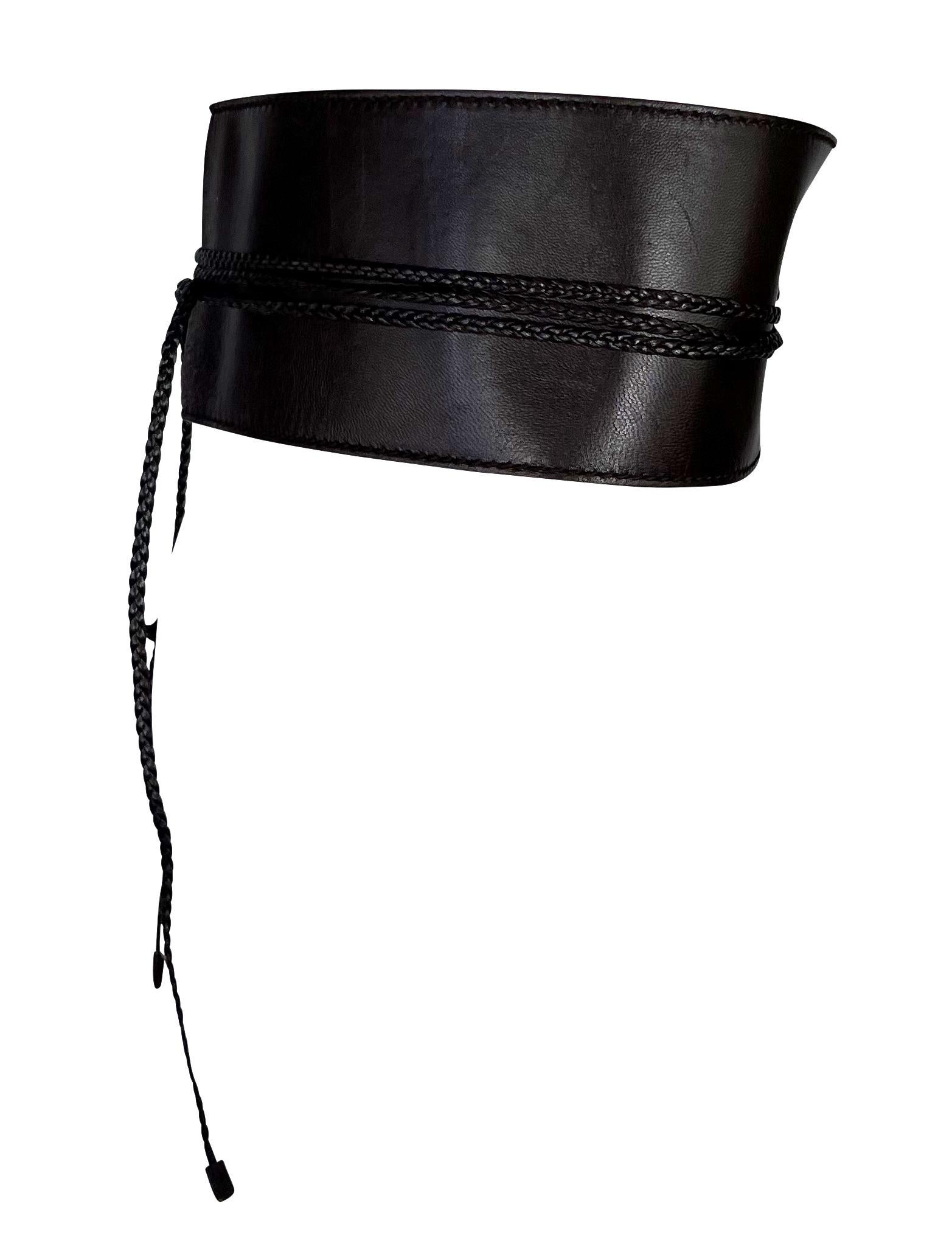 F/W 2002 Gucci by Tom Ford Laufsteg Ad Obi geflochtener Ledergürtel mit breiter Wickeltaille und breiter Taille im Zustand „Gut“ im Angebot in West Hollywood, CA