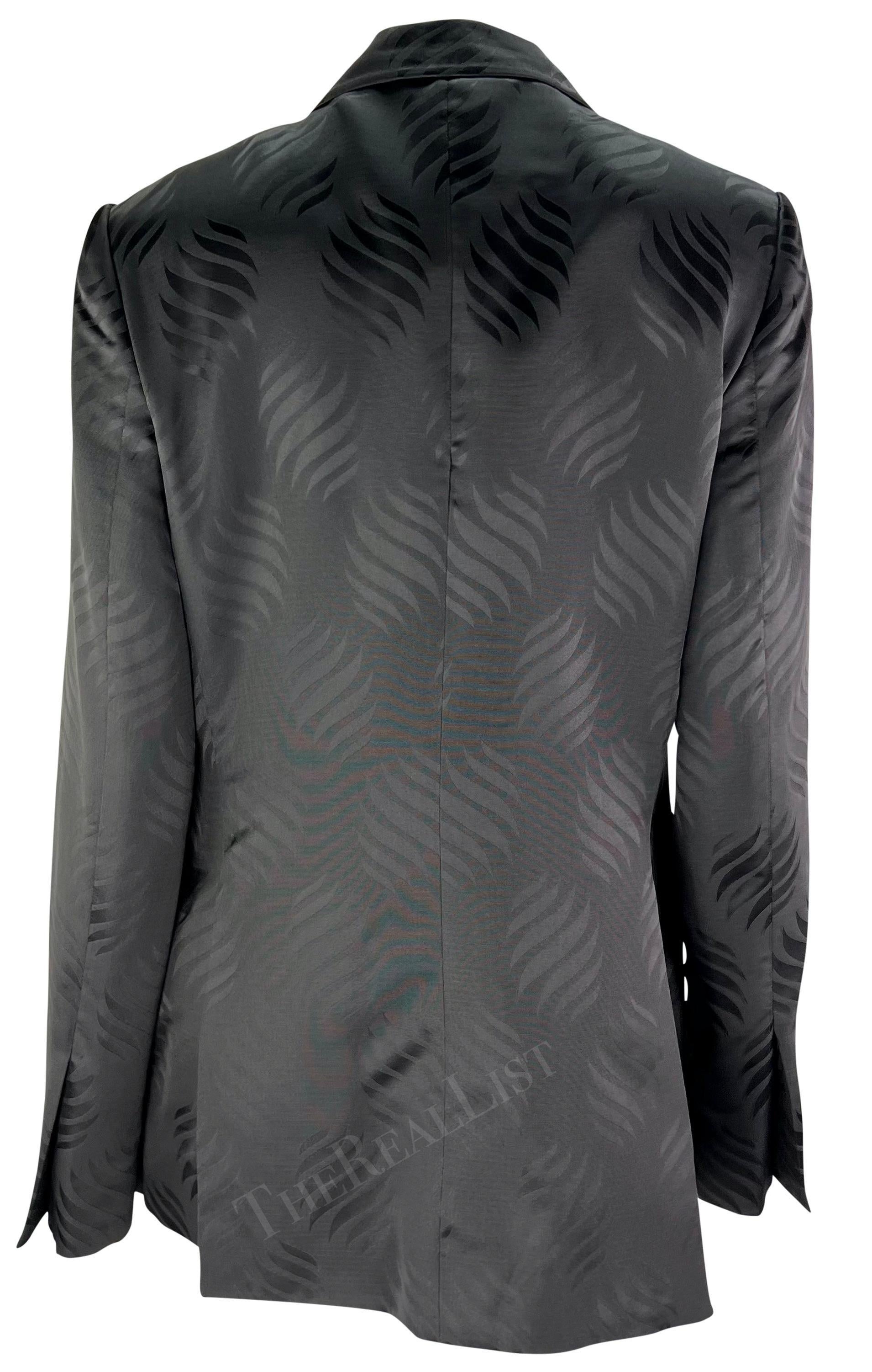 De las mujeres Pasarela F/W 2002 Gucci by Tom Ford Blazer jacquard de seda morada en venta