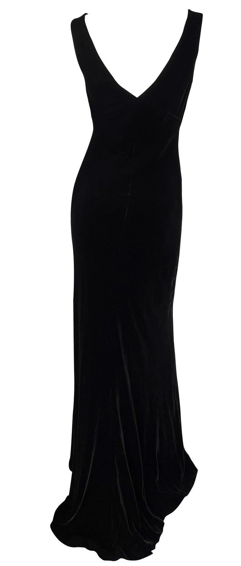 F/W 2002 Ralph Lauren Runway Plunging V Neckline Black Velvet Sleeveless  Gown at 1stDibs