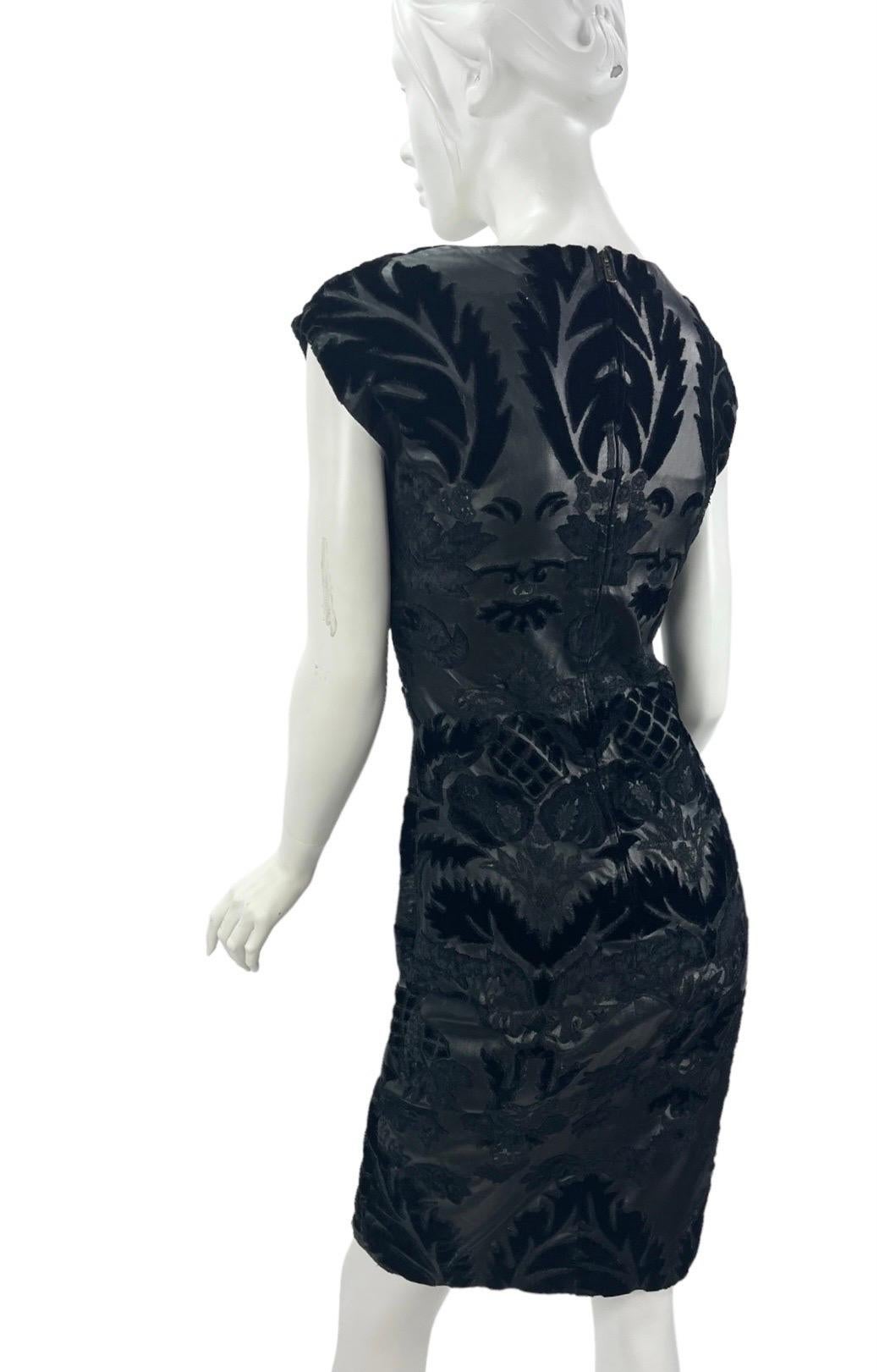 F/W 2002 Vintage Tom Ford for Yves Saint Laurent Black Leather Velvet Dress 36-4 In Excellent Condition For Sale In Montgomery, TX