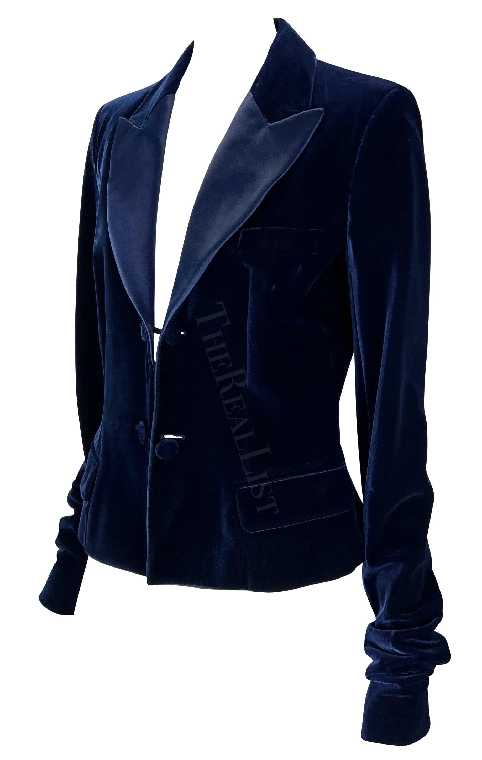 F/W 2002 Yves Saint Laurent by Tom Ford Blue Velvet Runway Blazer In Excellent Condition For Sale In West Hollywood, CA