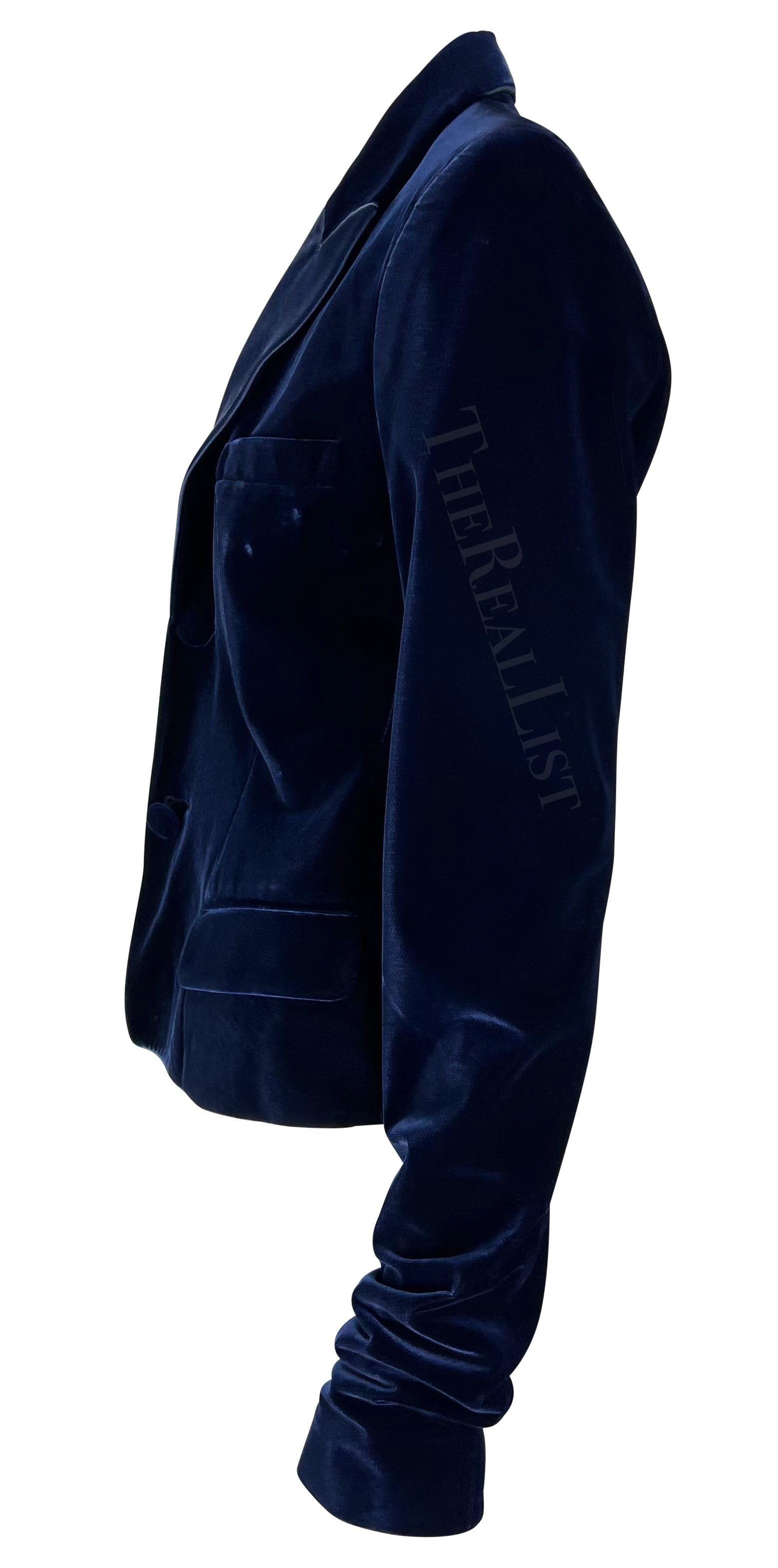 F/W 2002 Yves Saint Laurent by Tom Ford Blue Velvet Runway Blazer For Sale 1