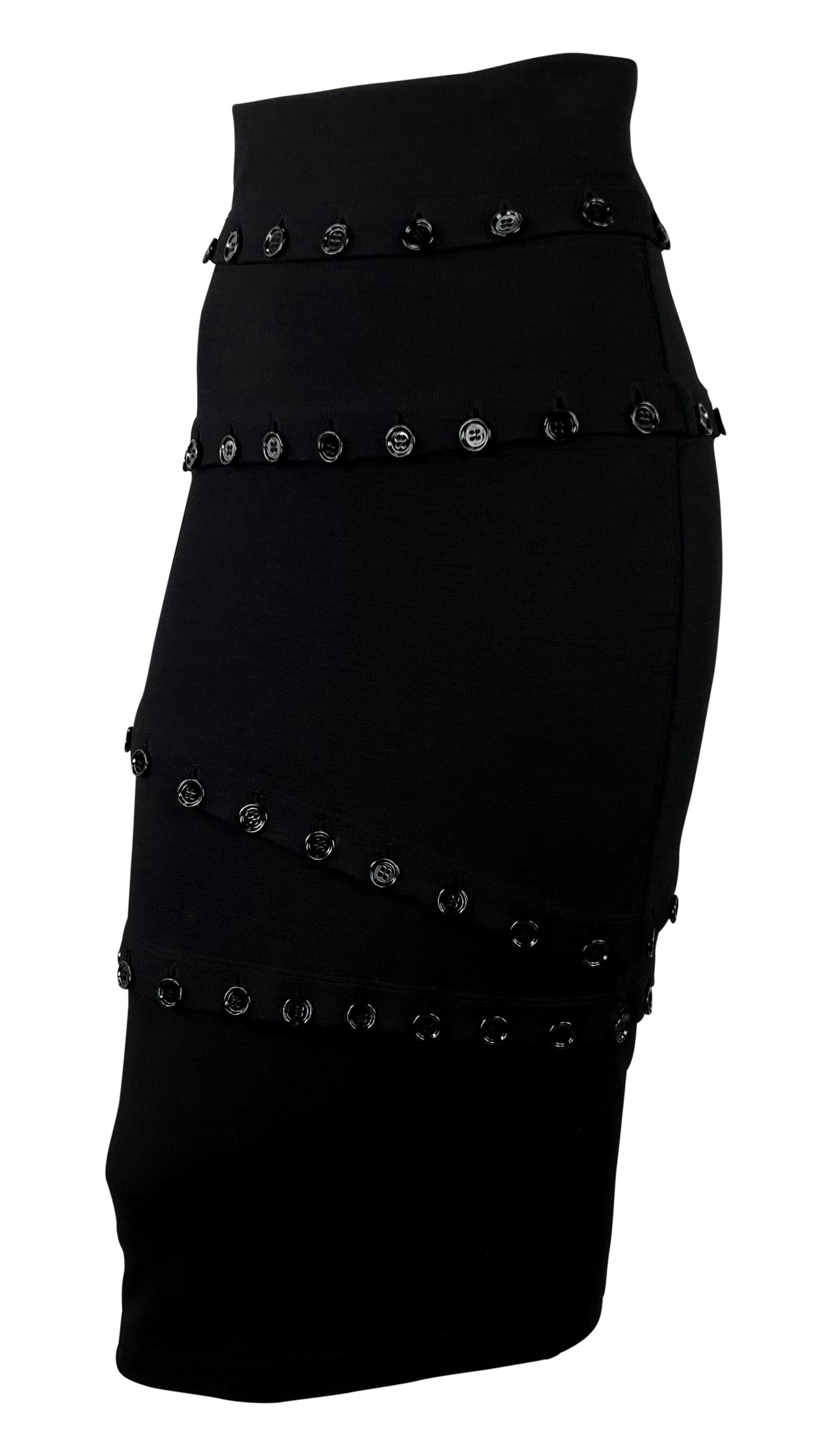 F/W 2003 Dolce & Gabbana Falda Bodycon Transformable con Botones en Excelente estado para la venta en West Hollywood, CA