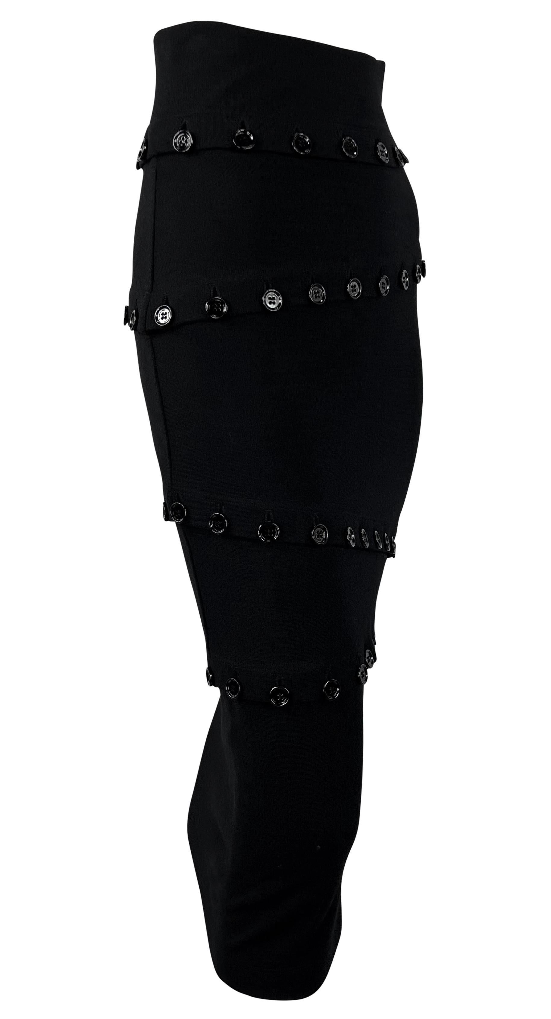 F/W 2003 Dolce & Gabbana Falda Bodycon Transformable con Botones en venta 4