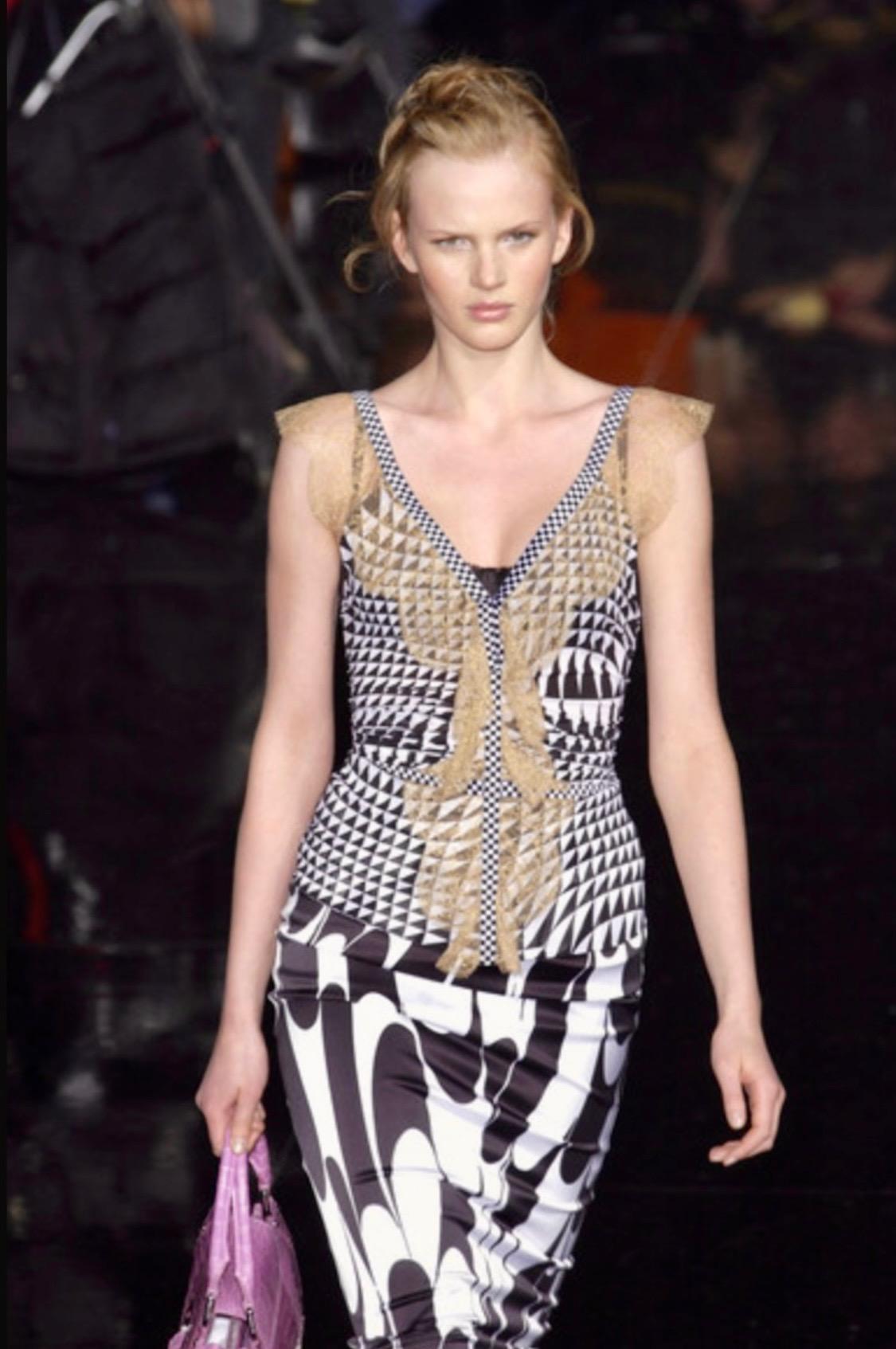 F/W 2003 Dolce & Gabbana Crocodile Techno Romantic Large Beige Shoulder Bag For Sale 4