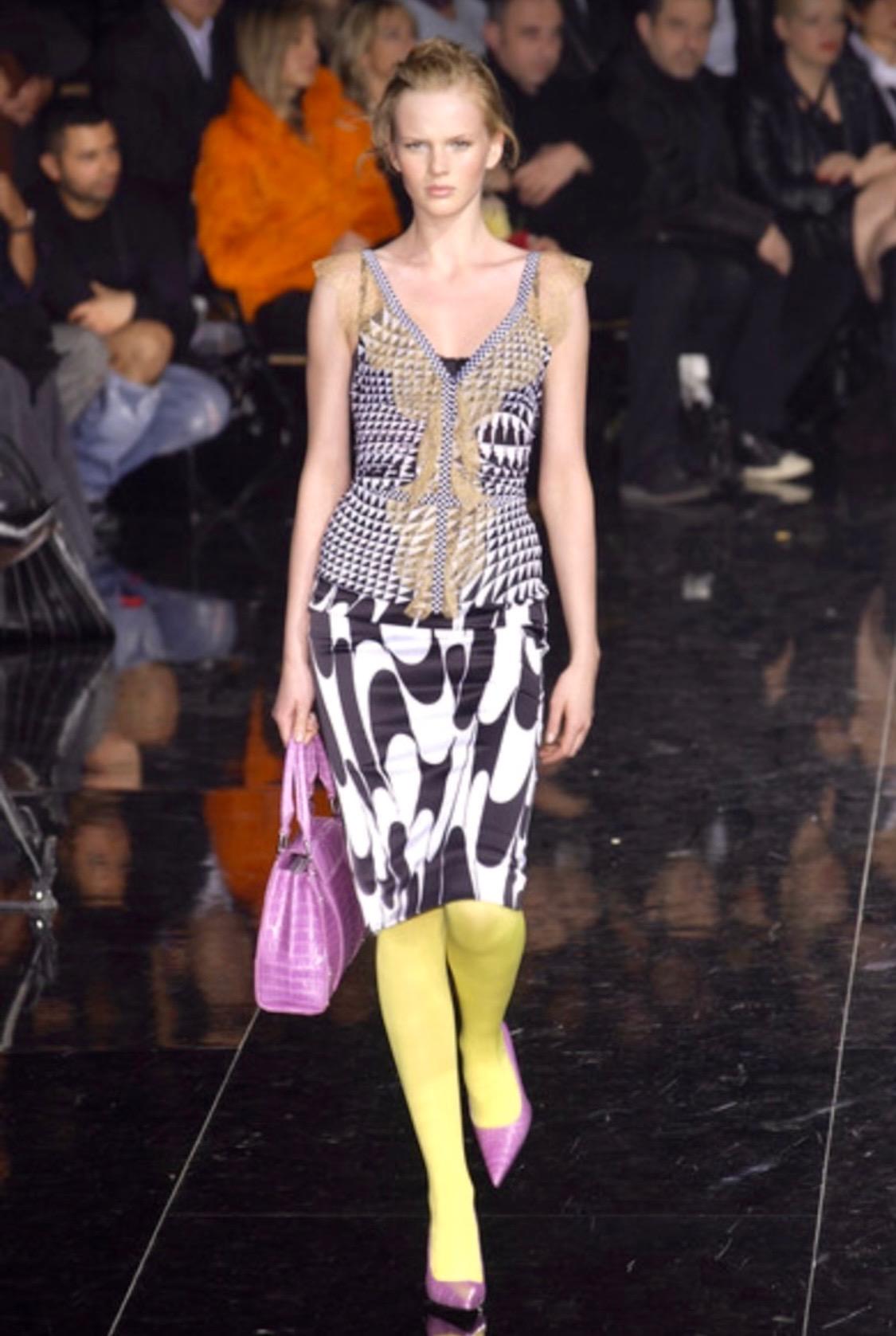 F/W 2003 Dolce & Gabbana Crocodile Techno Romantic Large Beige Shoulder Bag For Sale 2