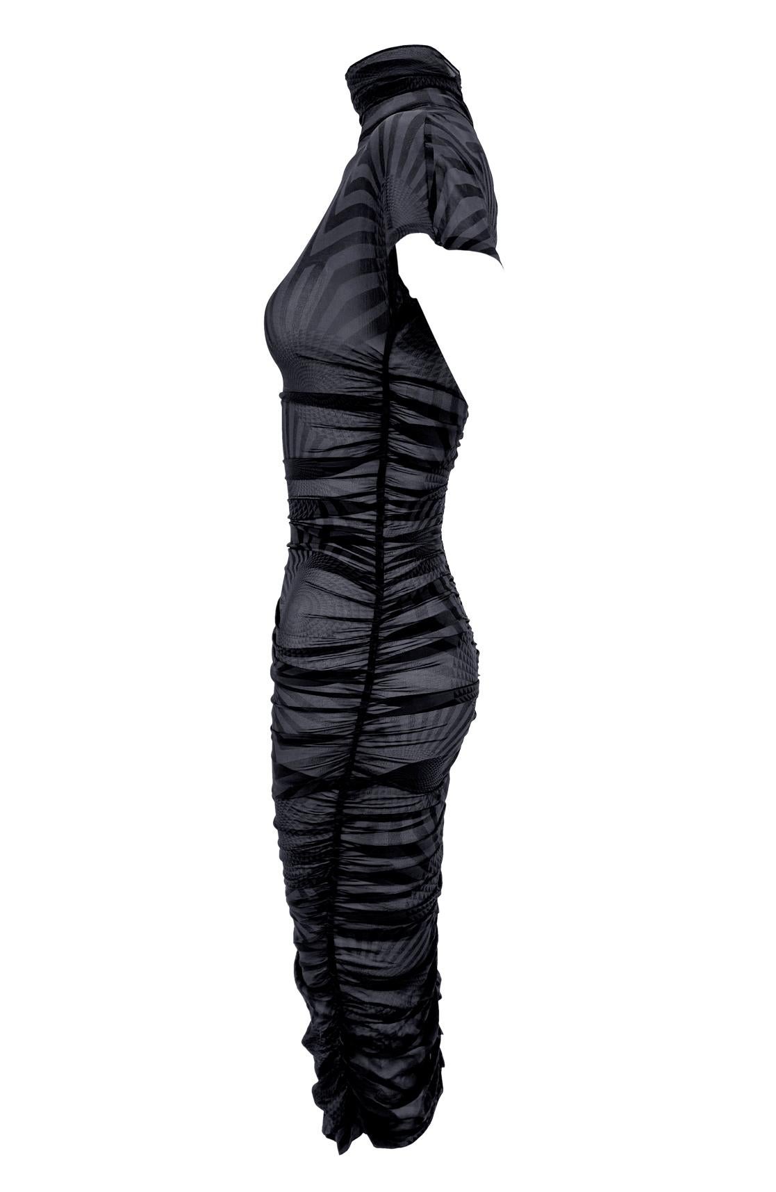 F/W 2003 Dolce & Gabbana Runway Sheer Black Blue Op Art Print Ruched Dress en vente 2