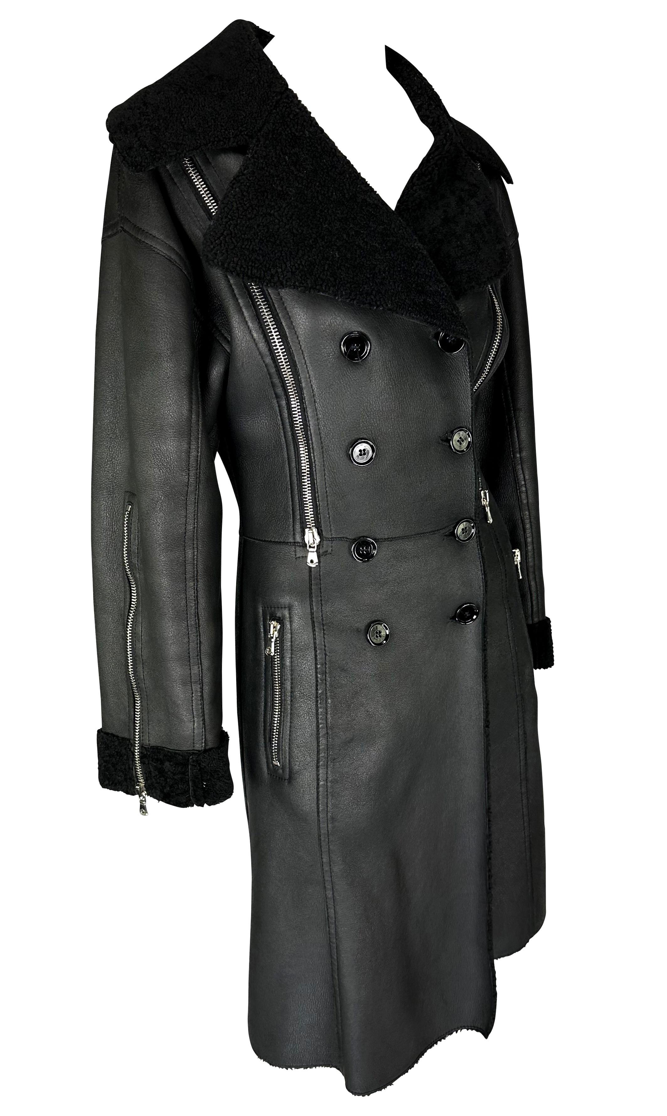 Women's F/W 2003 Dolce & Gabbana Shearling Lined Black Leather Adjustable Zip Coat For Sale