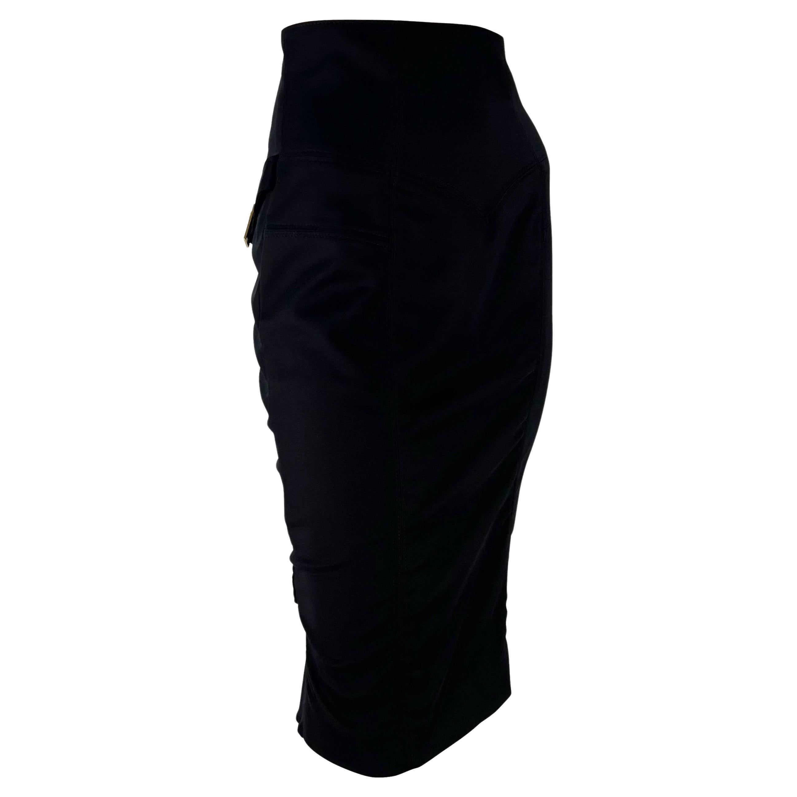 Women's F/W 2003 Gucci by Tom Ford Bodycon Ruched Double Logo Buckle Stretch Skirt For Sale