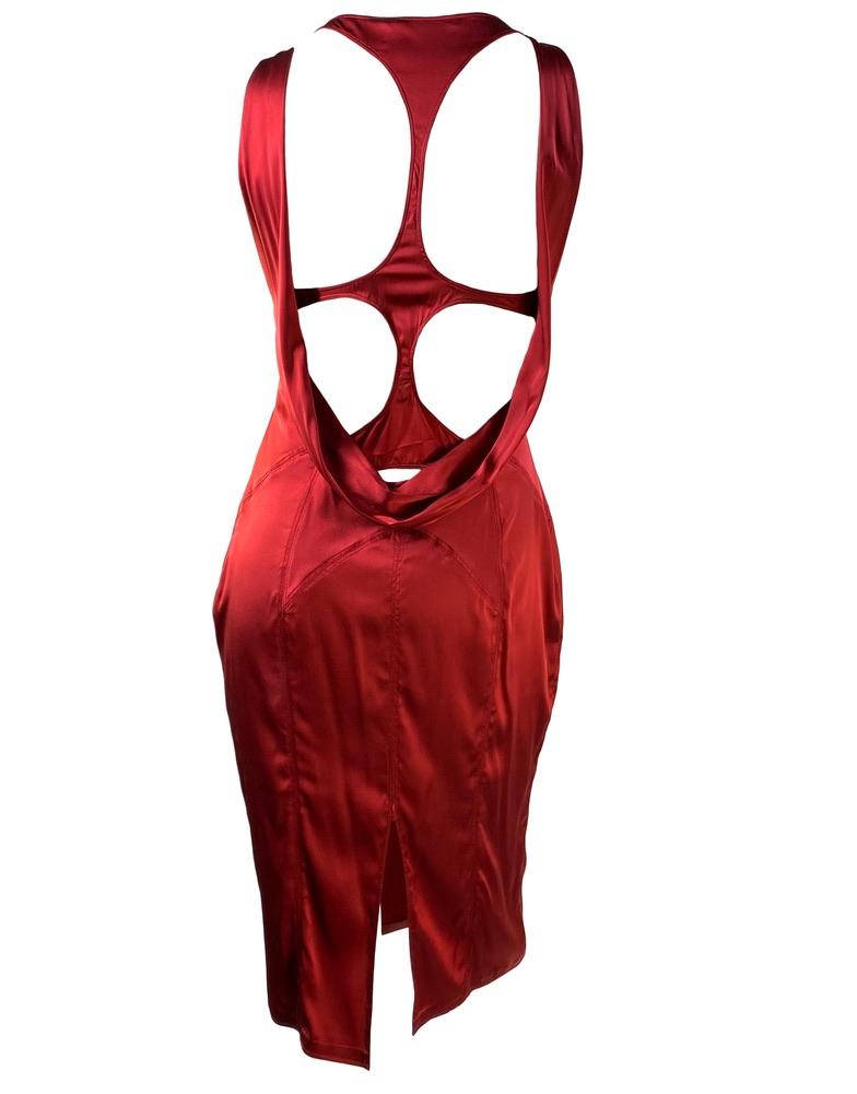F/W 2003 Gucci by Tom Ford Red Silk Satin Corset Belted Runway Dress For Sale 3