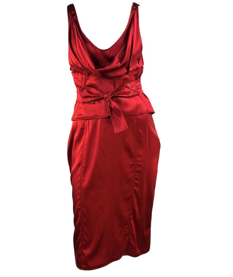 Women's F/W 2003 Gucci by Tom Ford Red Silk Satin Corset Belted Runway Dress For Sale