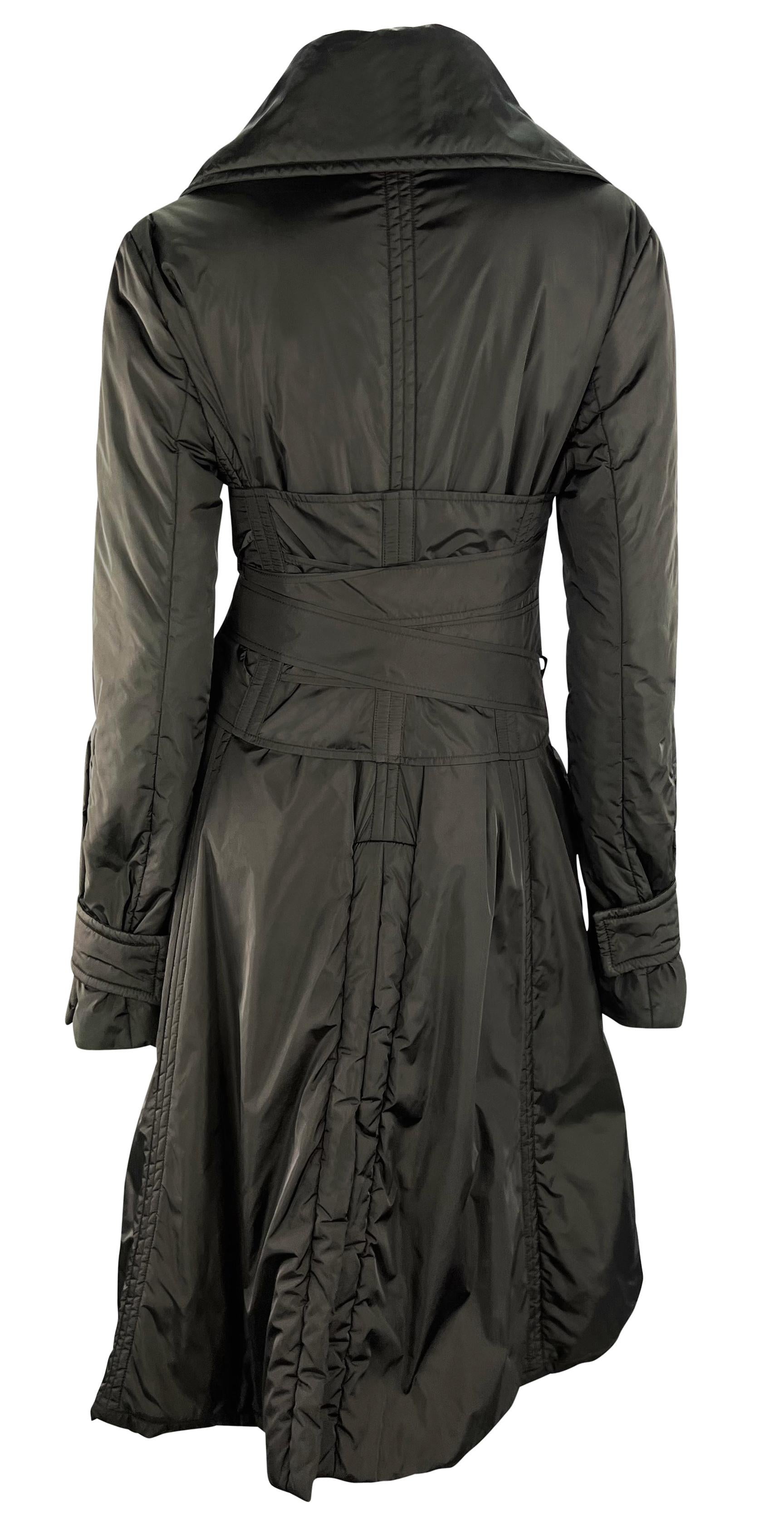F/W 2003 Gucci by Tom Ford Runway Corseted Full Length Nylon Puffer Coat For Sale 2