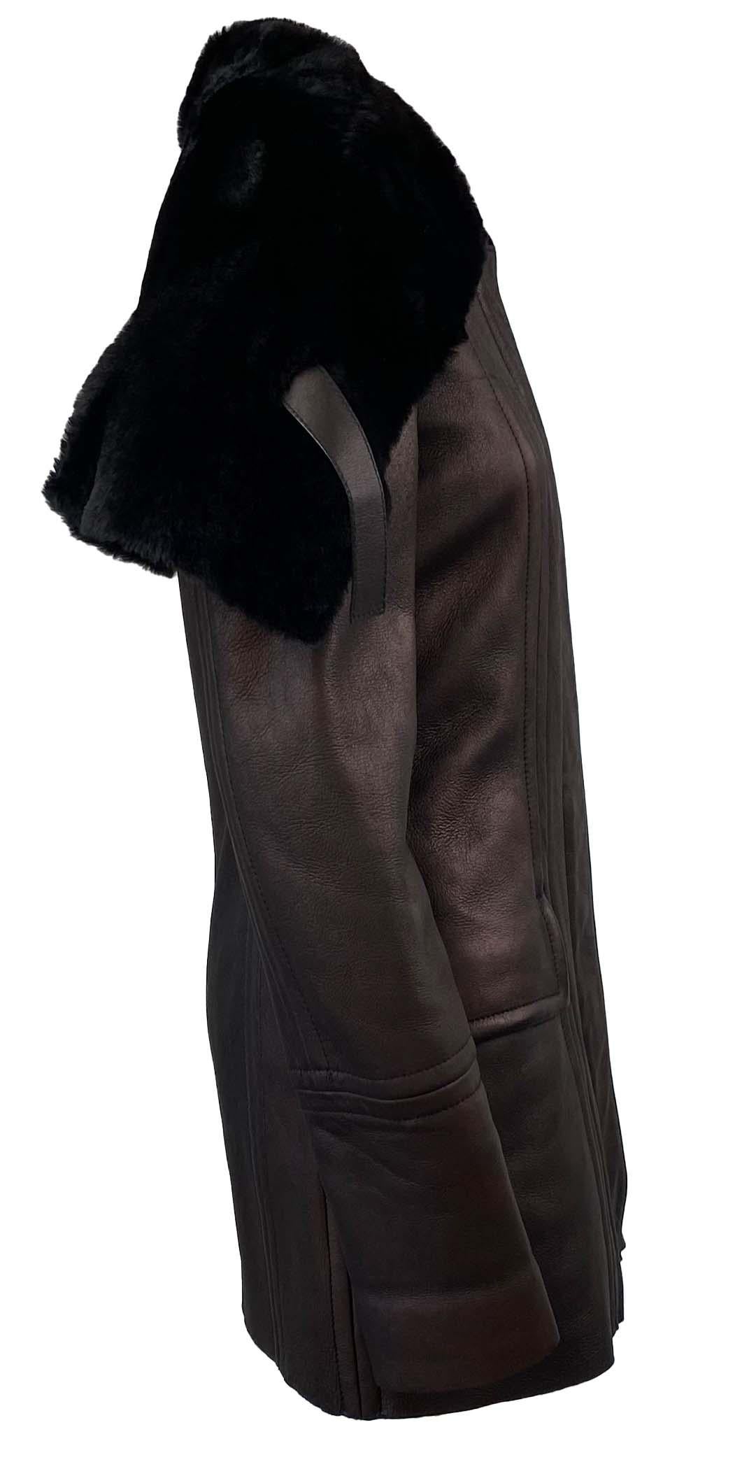 Women's F/W 2003 Gucci by Tom Ford Shearling Leather Metallic Oversized Collar