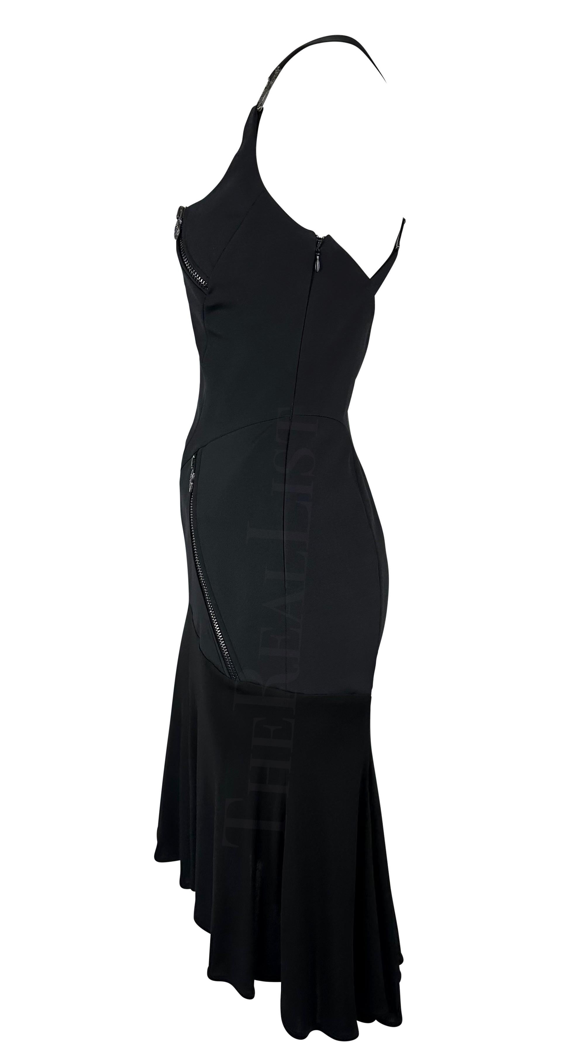 Versace by Donatella - Robe de défilé évasée à fermeture éclair noire, automne-hiver 2003 Pour femmes en vente