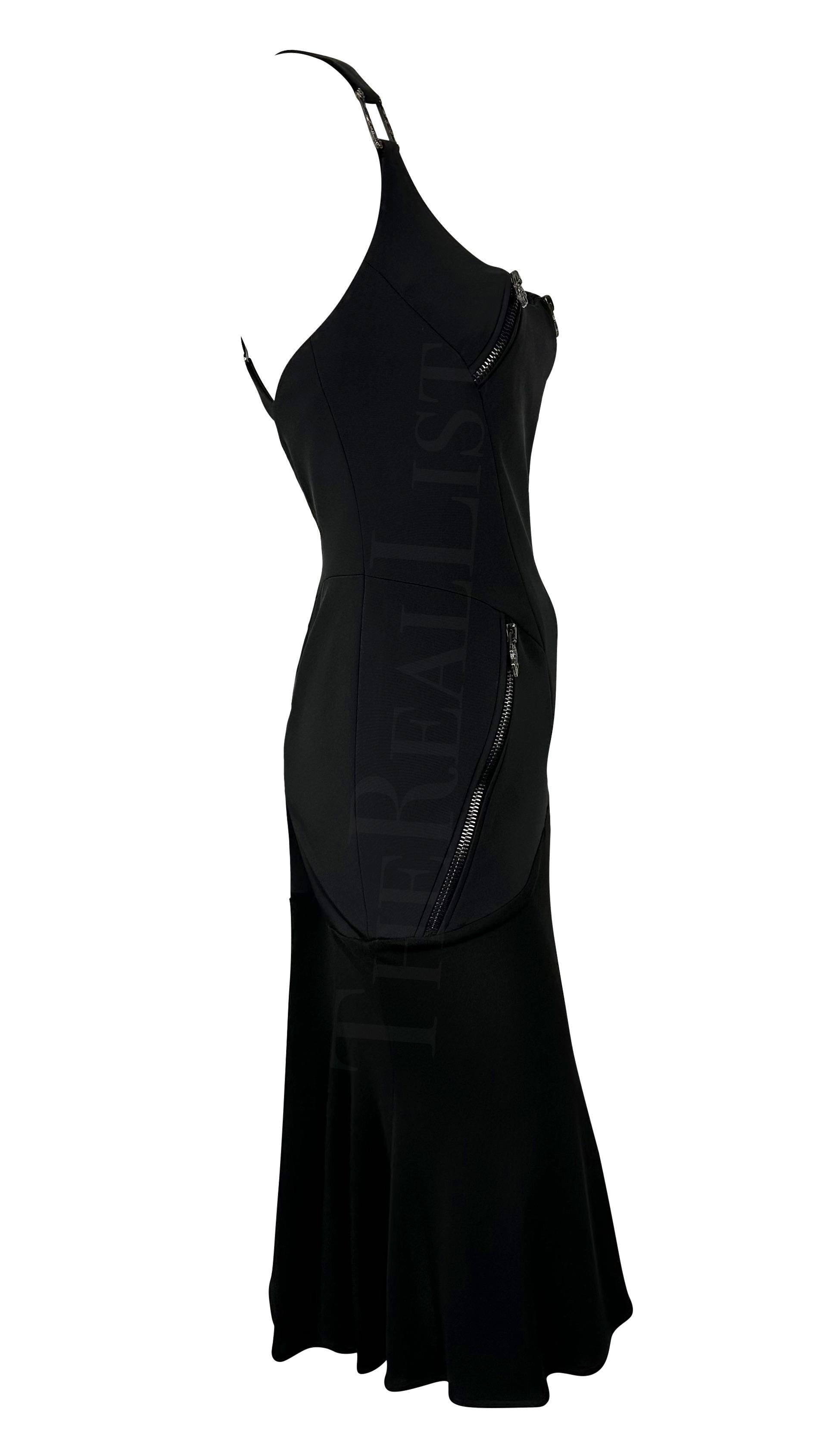 Versace by Donatella - Robe de défilé évasée à fermeture éclair noire, automne-hiver 2003 en vente 1